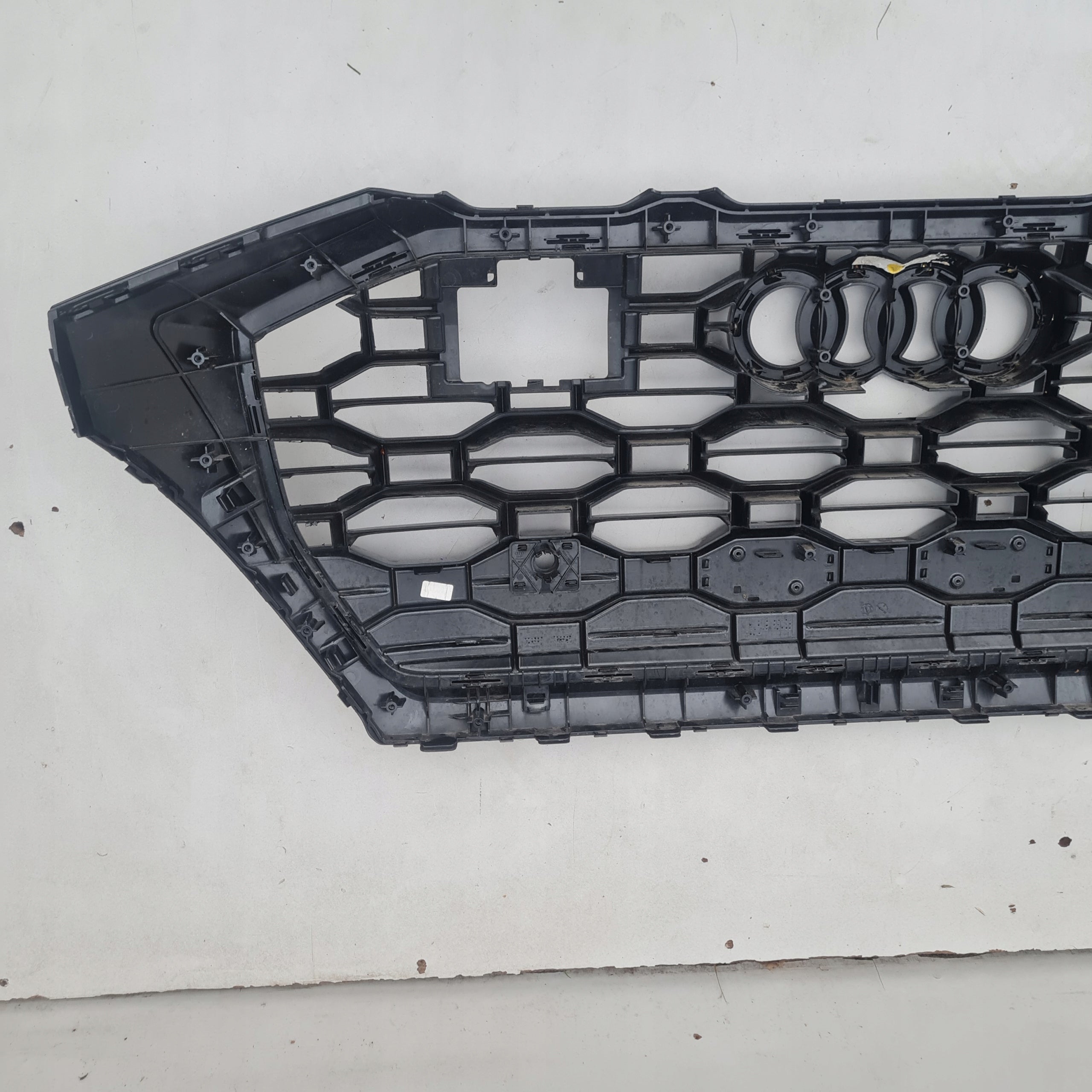 Kühlergrill Audi RS Q8 RSQ8 FRONTGRILL 4M8853651AB Kühlergitter