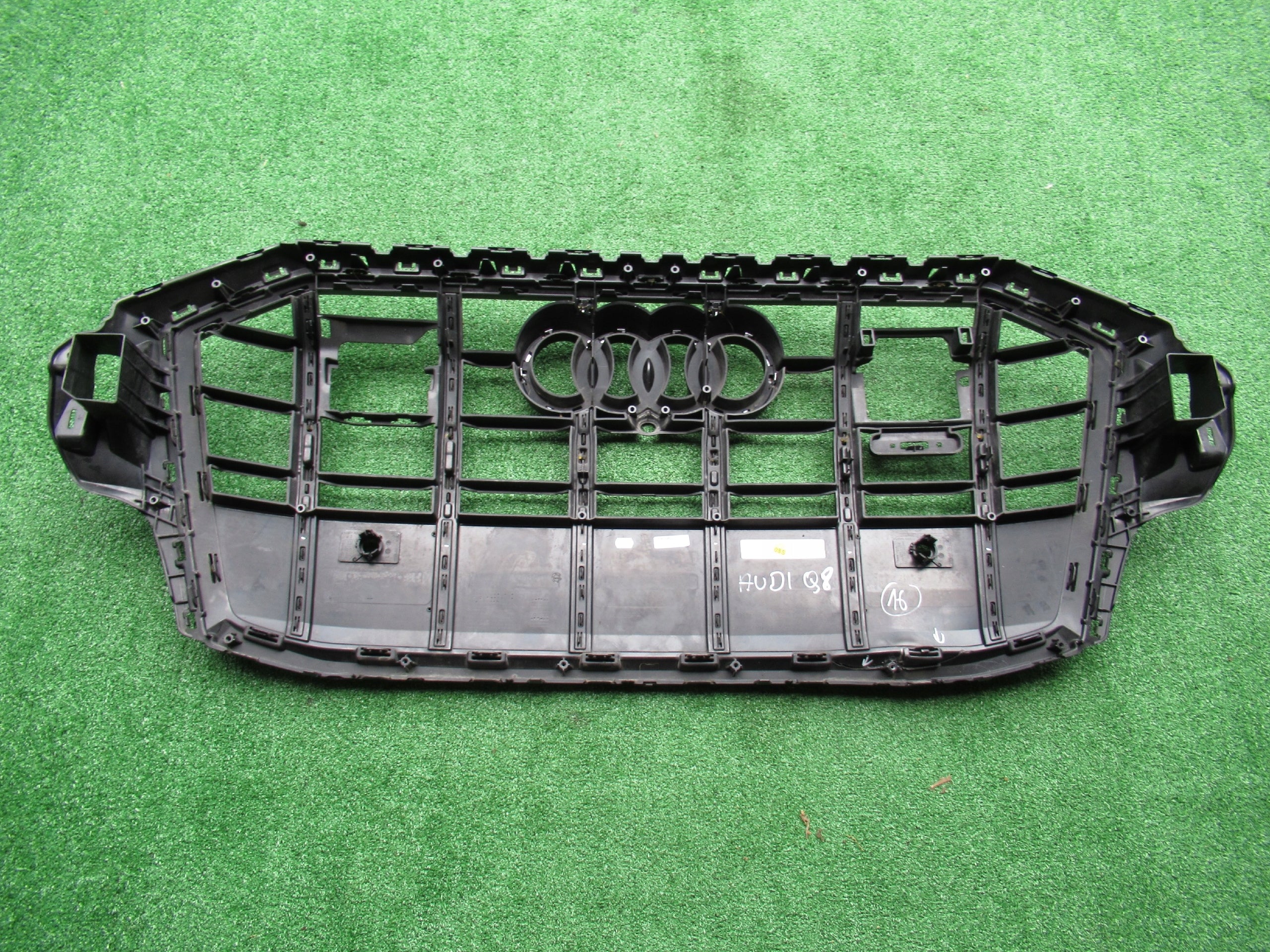 Kühlergrill Audi SQ8 Q8 4M8 FRONTGRILL 4M8853651as Kühlergitter