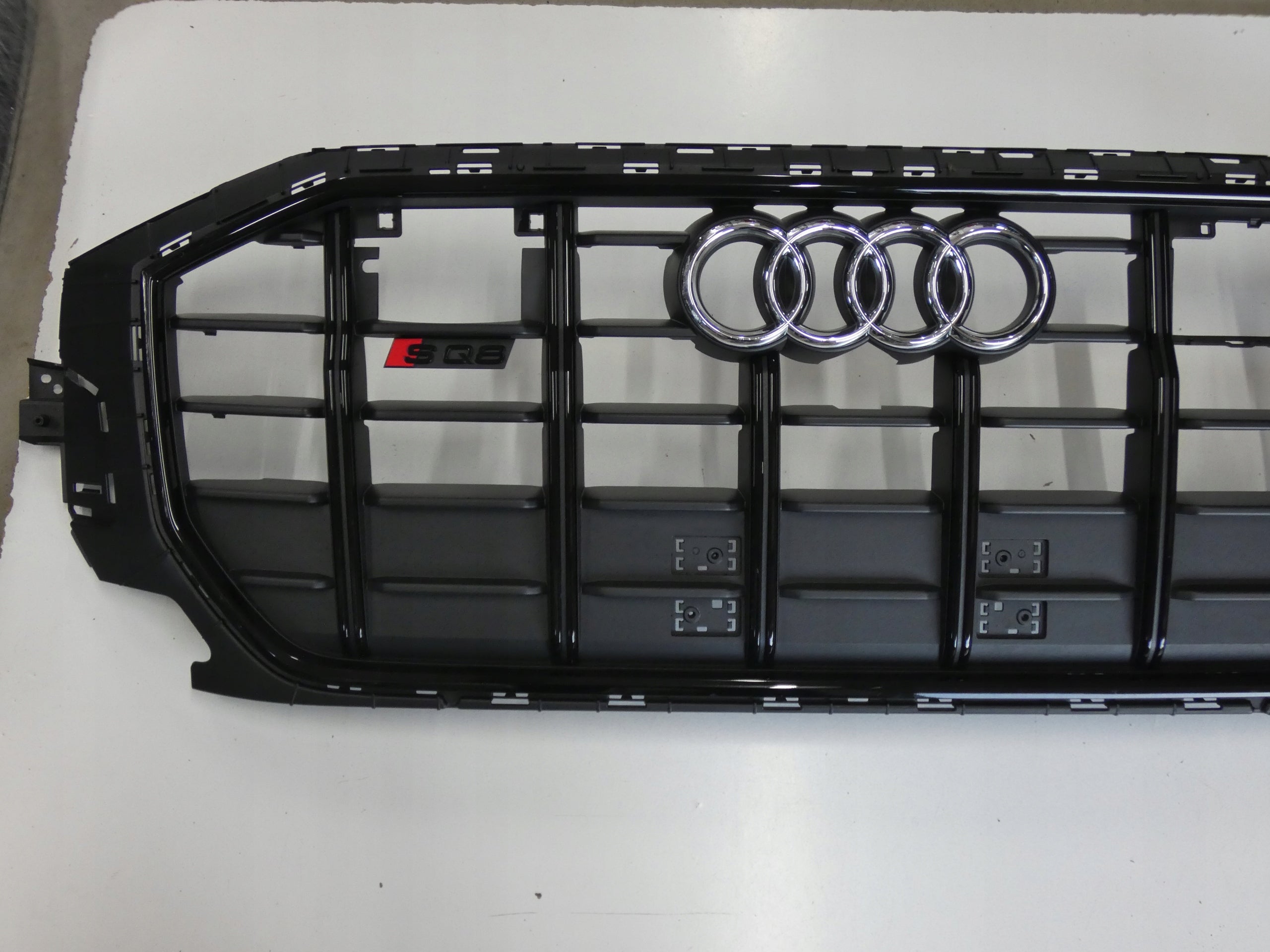 Kühlergrill Audi SQ8 FRONTGRILL 4M8853651AT Kühlergitter