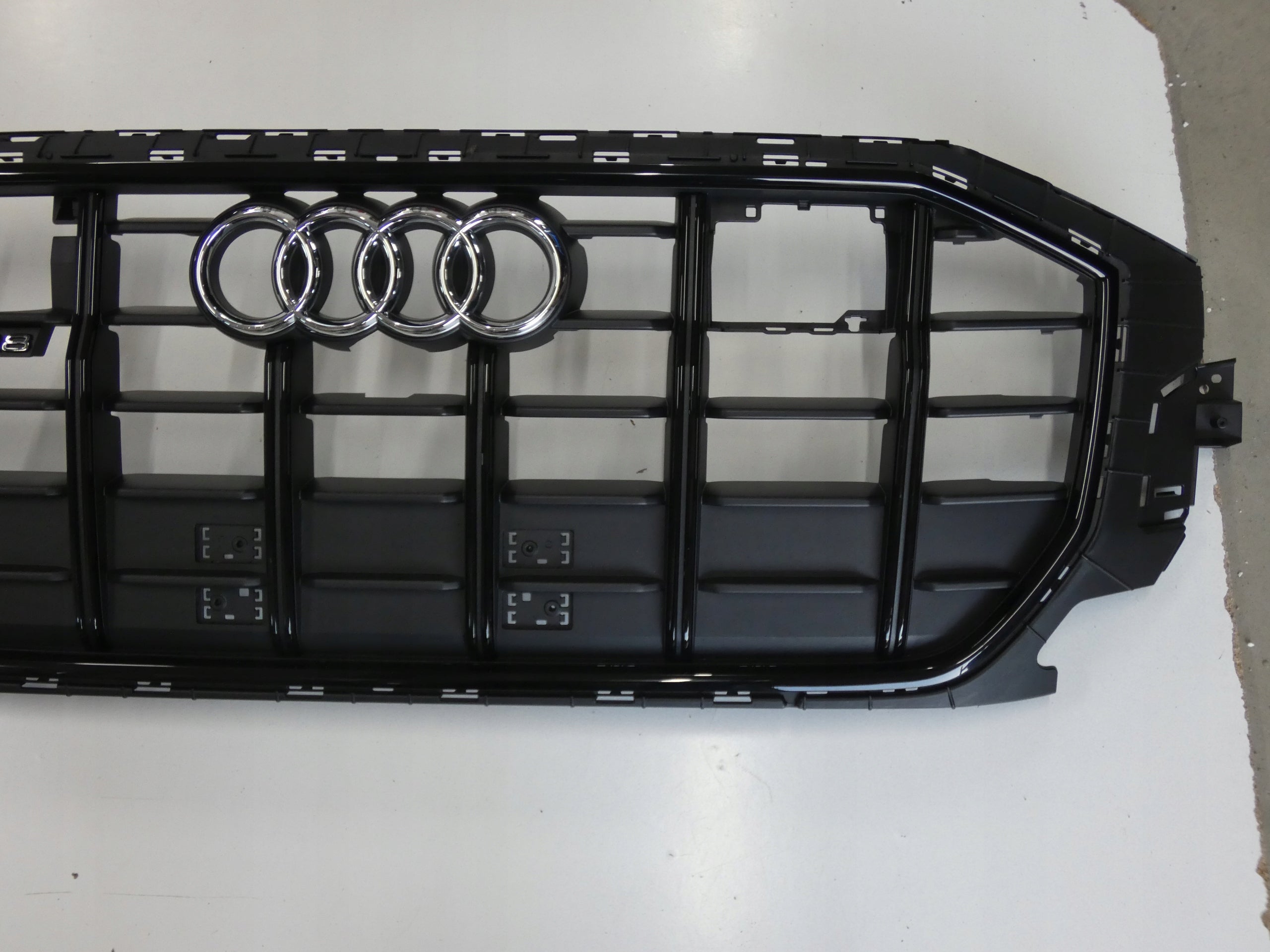 Kühlergrill Audi SQ8 FRONTGRILL 4M8853651AT Kühlergitter