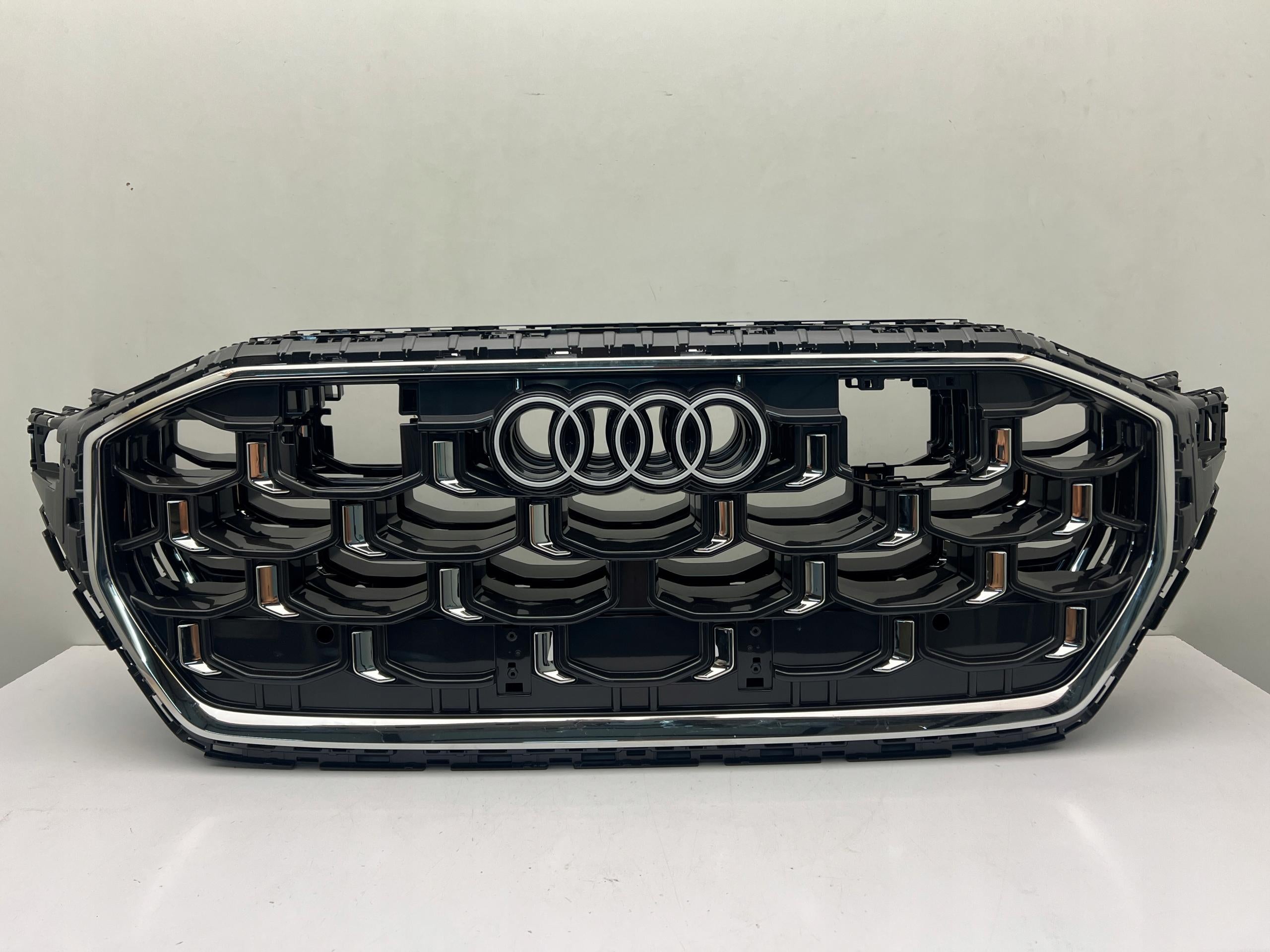  Kühlergrill Audi SQ8 Q8 4M8 FRONTGRILL 4M8853651CK Kühlergitter product image