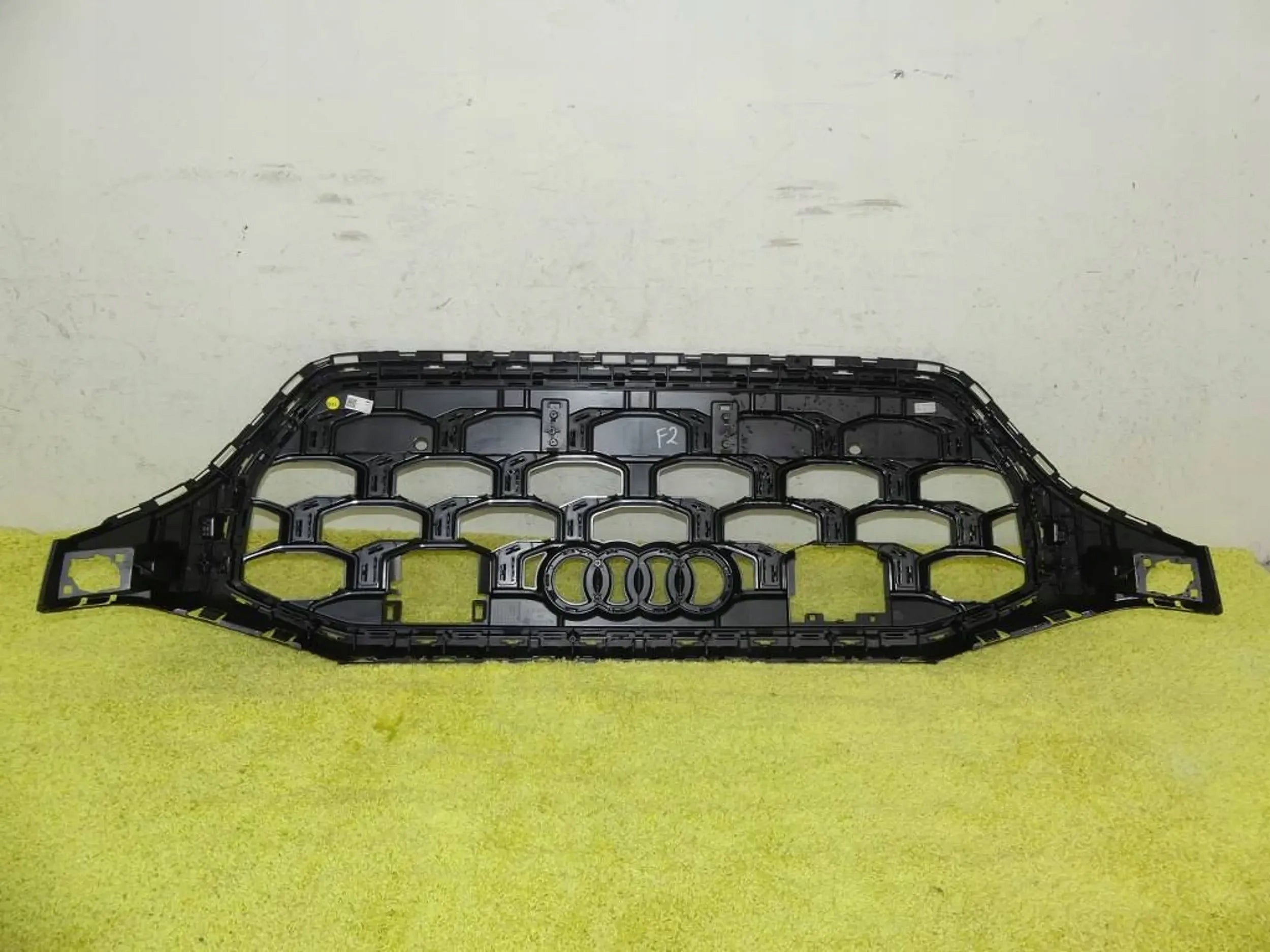 Kühlergrill Audi Q8 SQ8 FRONTGRILL 4M8853651BS Kühlergitter