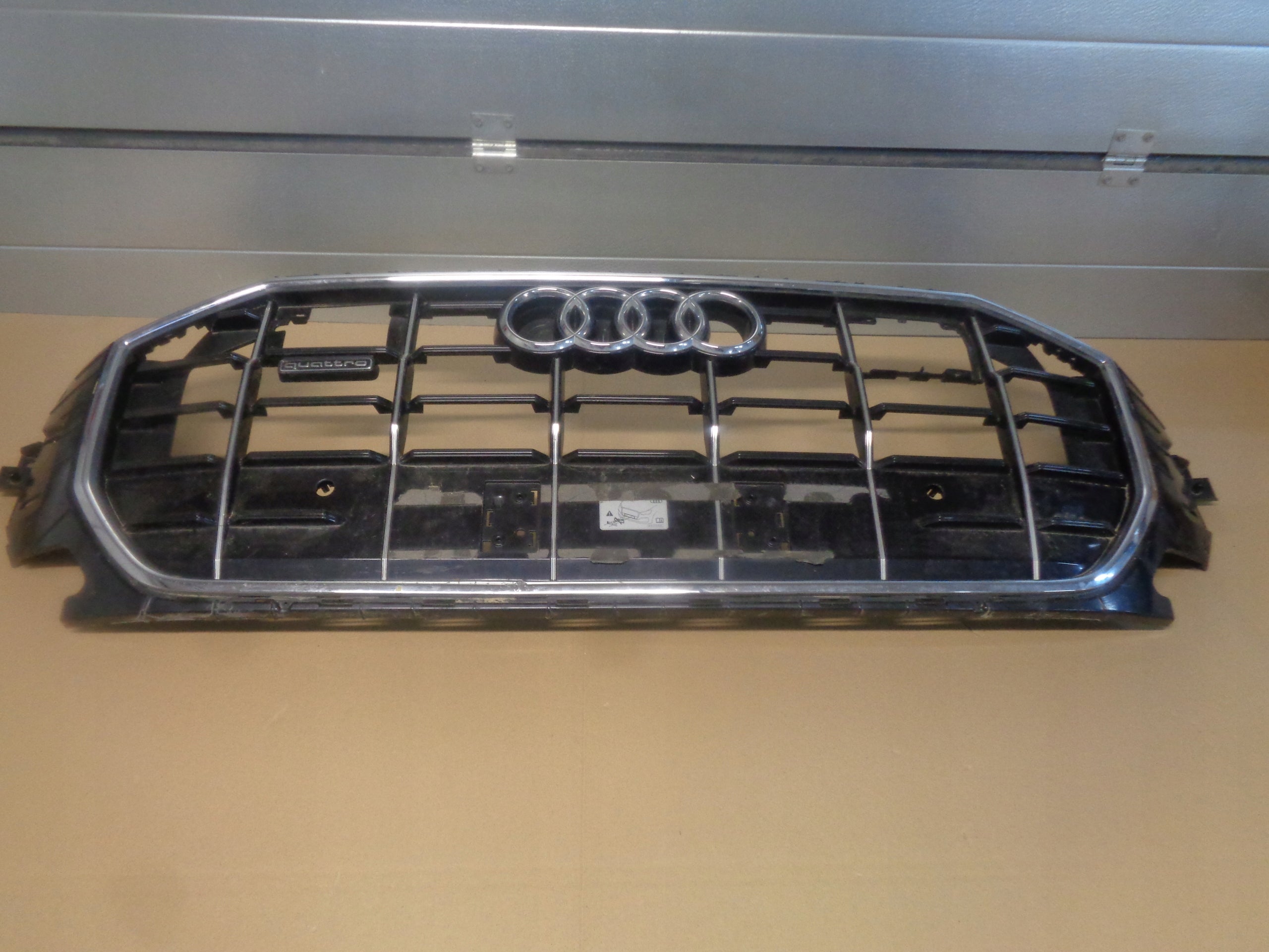  Kühlergrill Audi Q8 SQ8 FRONTGRILL 4N8853651AF Kühlergitter product image