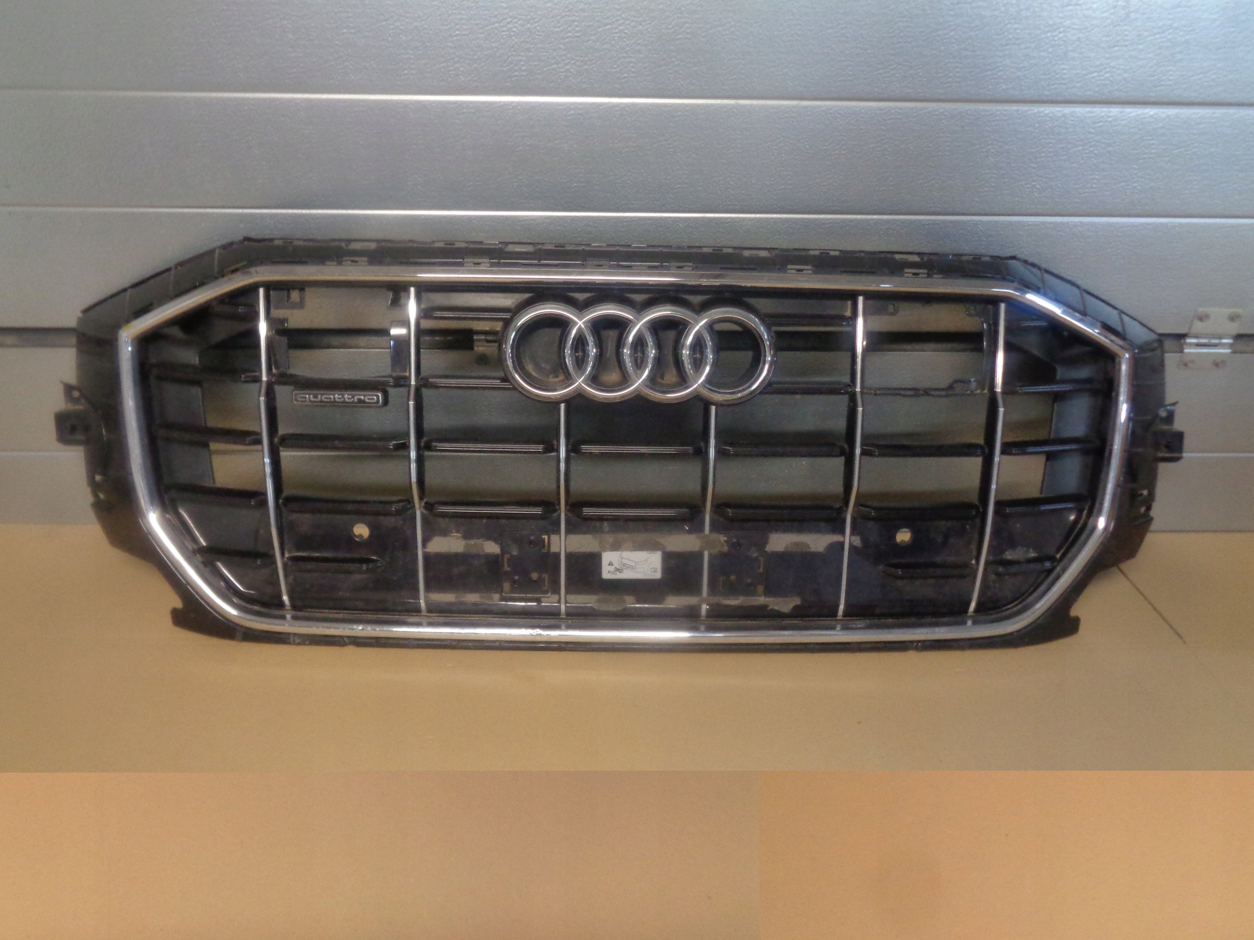 Kühlergrill Audi Q8 SQ8 FRONTGRILL 4N8853651AF Kühlergitter