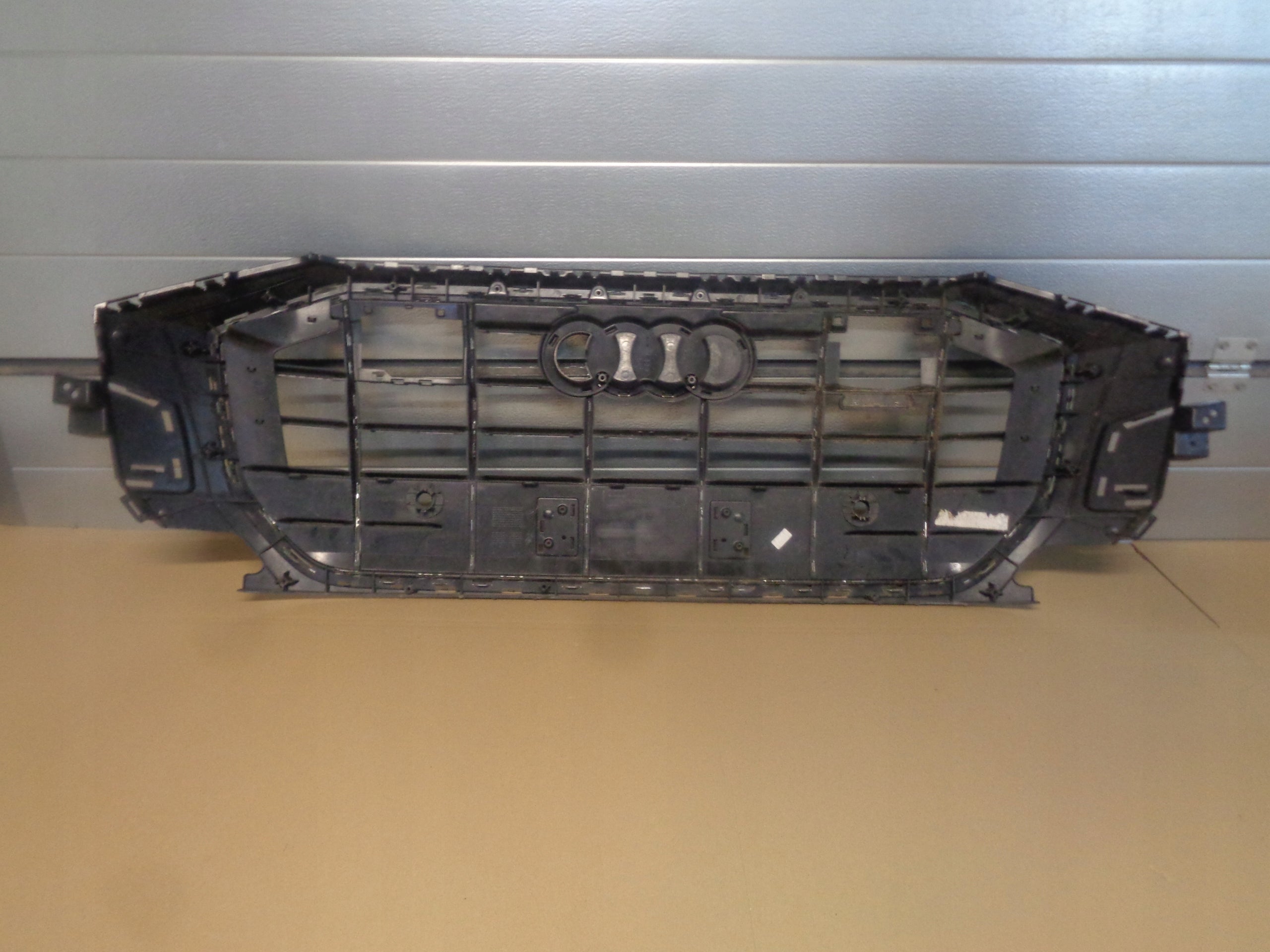 Kühlergrill Audi Q8 SQ8 FRONTGRILL 4N8853651AF Kühlergitter