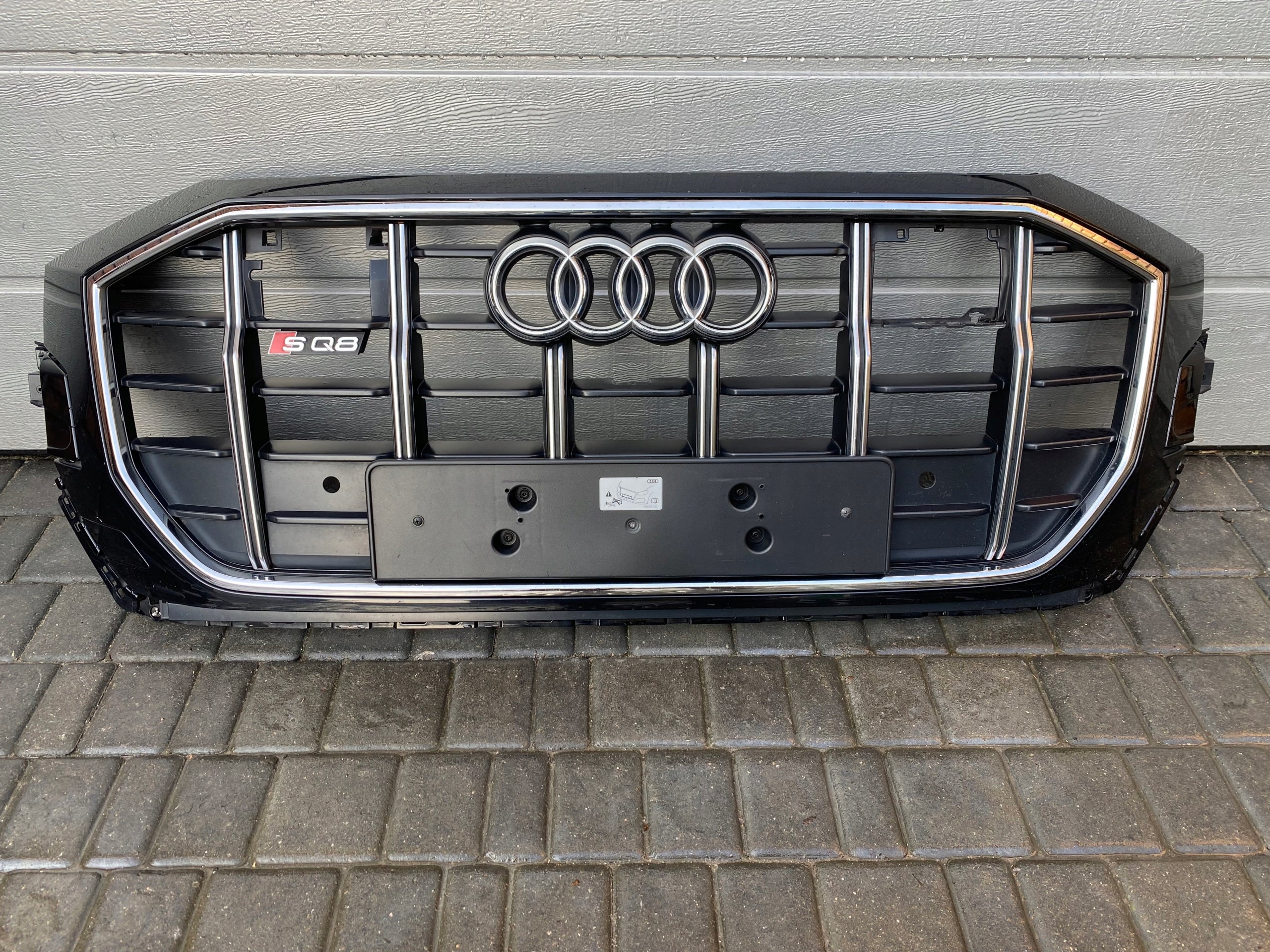 Kühlergrill Audi SQ8 FRONTGRILL 4M8853651at Kühlergitter