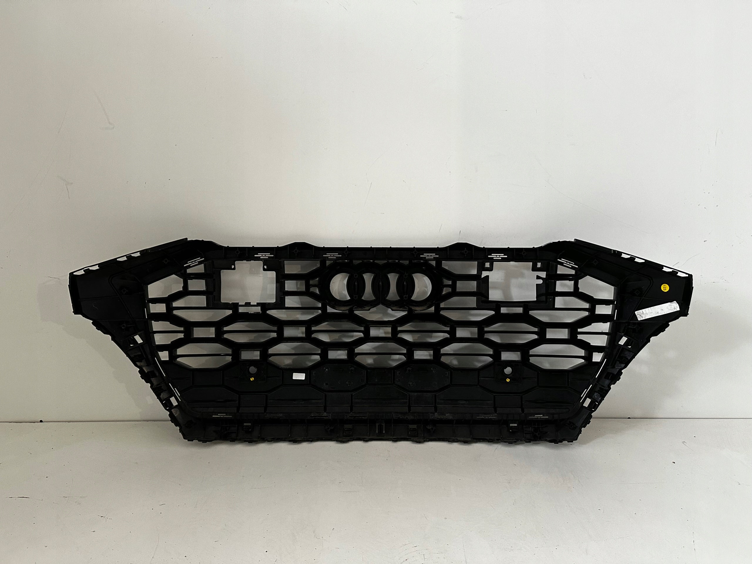 Kühlergrill Audi Q8 4M8 RSQ8 FRONTGRILL Kühlergitter