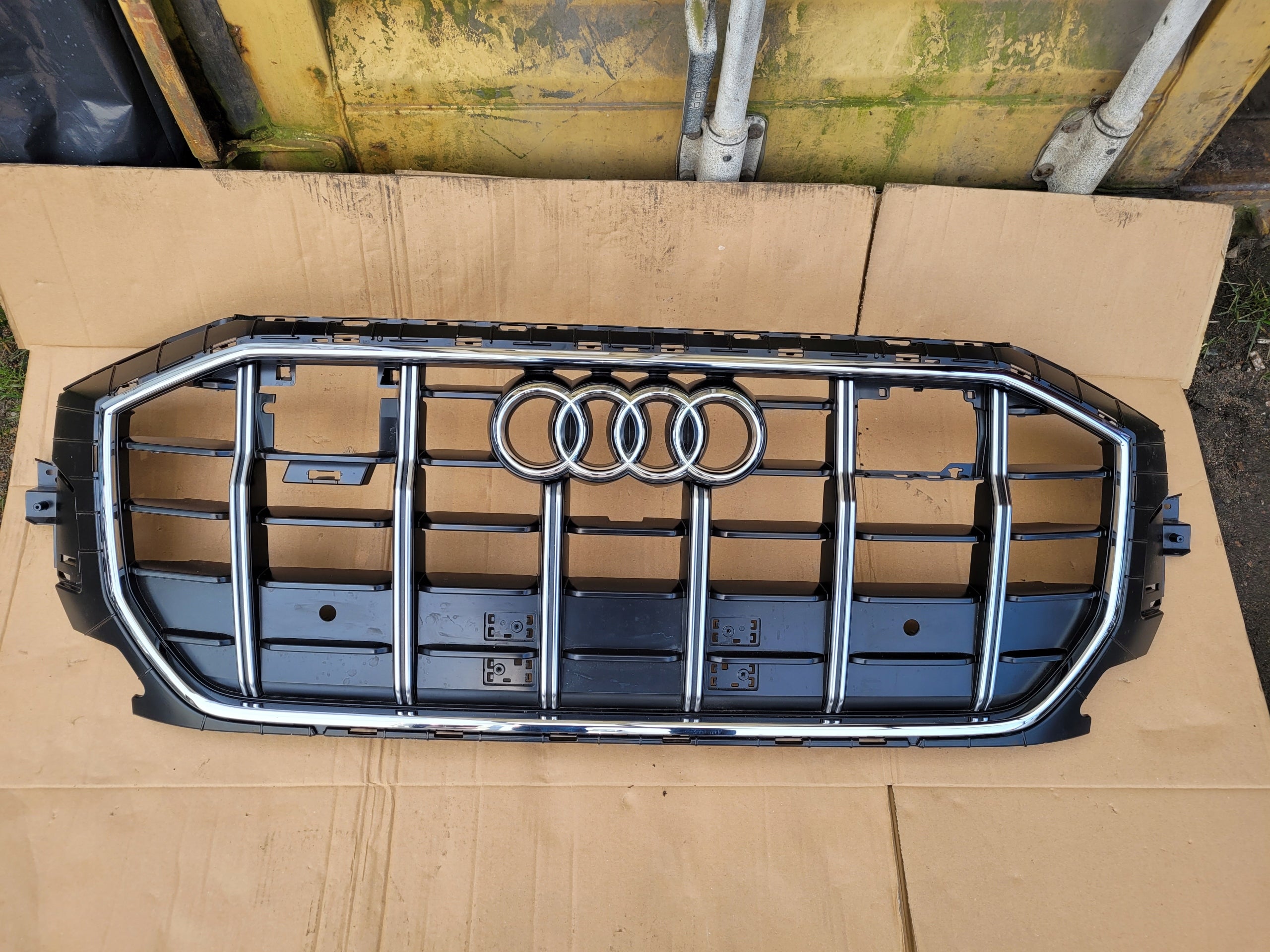  Kühlergrill Audi SQ8 Q8 4M8 FRONTGRILL Kühlergitter product image