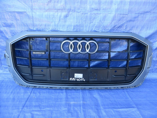 Kühlergrill Audi TT Q8 SQ8 4M8 FRONTGRILL Kühlergitter