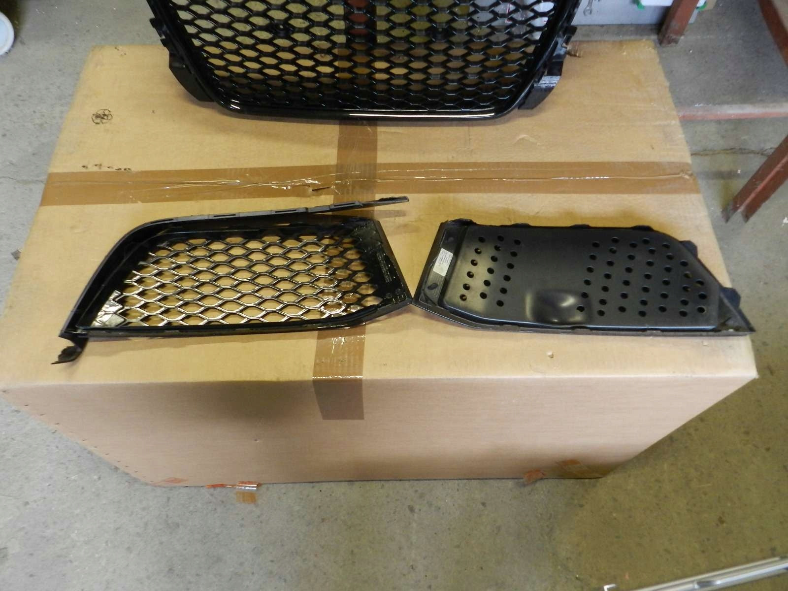 Kühlergrill Audi RS3 FRONTGRILL 8P0853651T0 Kühlergitter