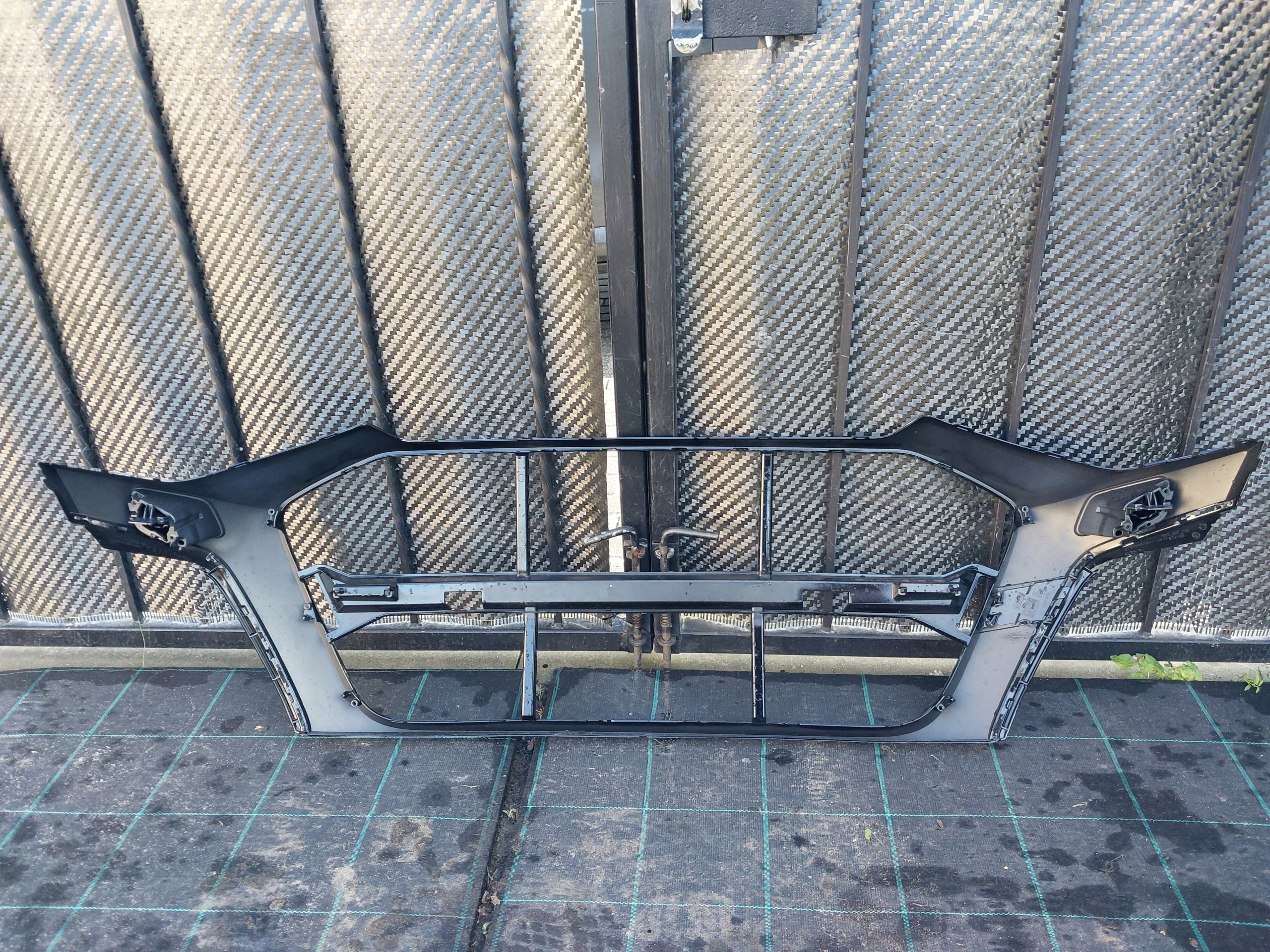 Kühlergrill Audi AM RS3 FRONTGRILL 8Y0807725 Kühlergitter