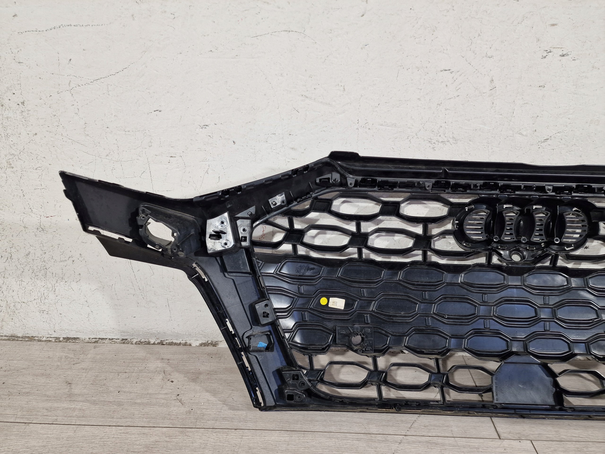 Kühlergrill Audi RS3 FRONTGRILL 8Y0853651H Kühlergitter