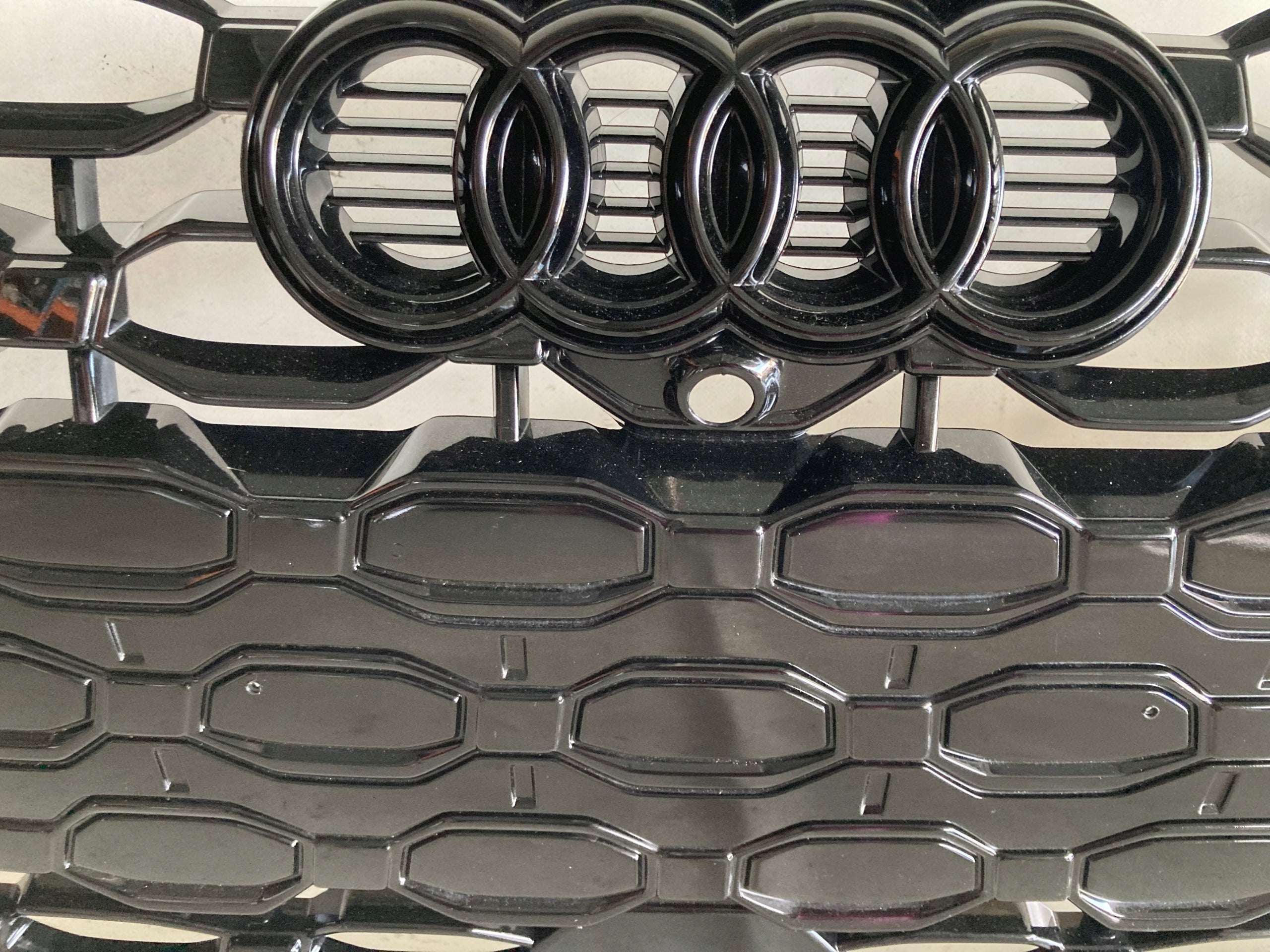 Kühlergrill Audi RS3 FRONTGRILL 8Y0853651HA Kühlergitter