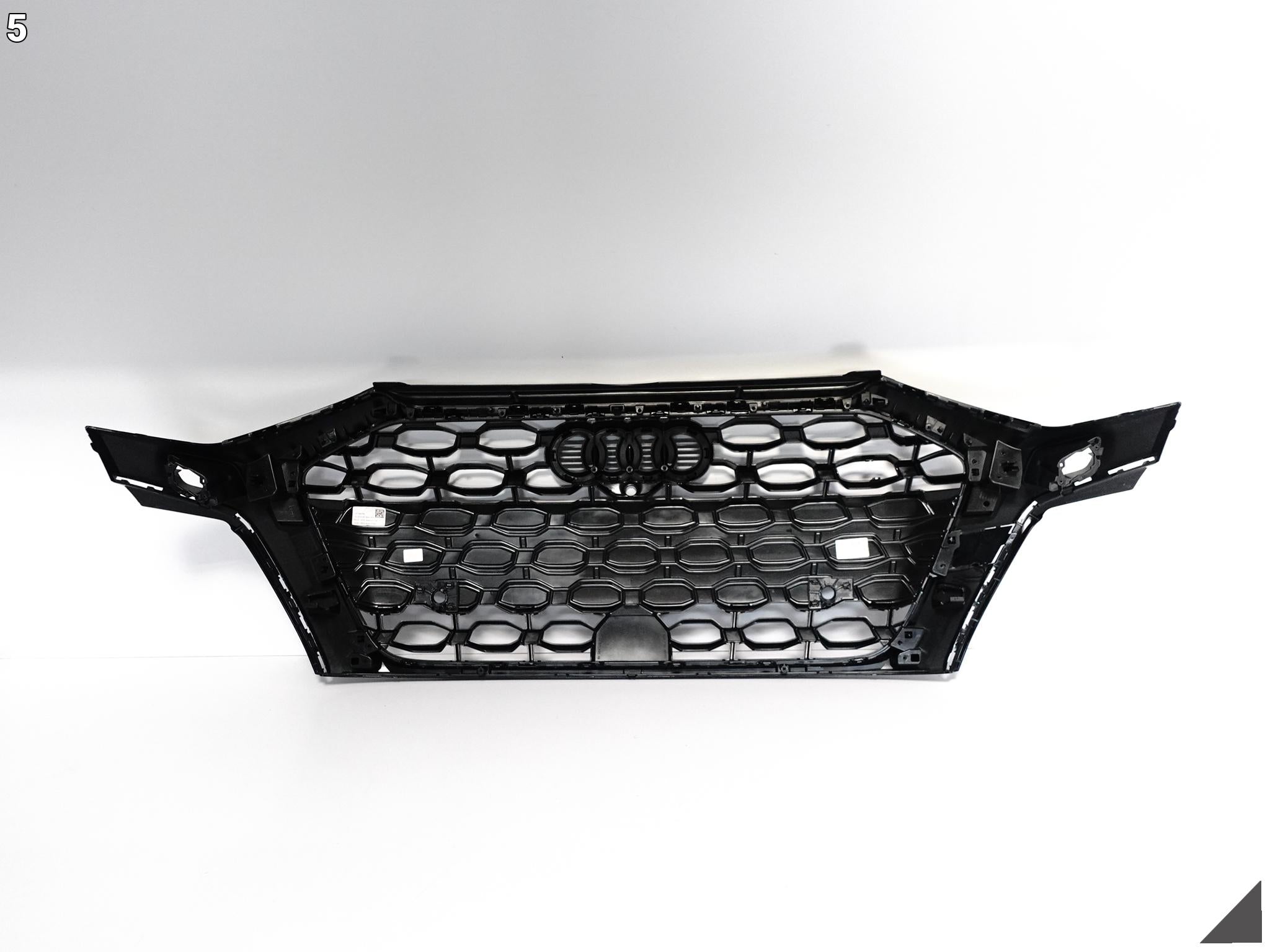 Kühlergrill Audi AM RS3 FRONTGRILL 8Y0853651H Kühlergitter