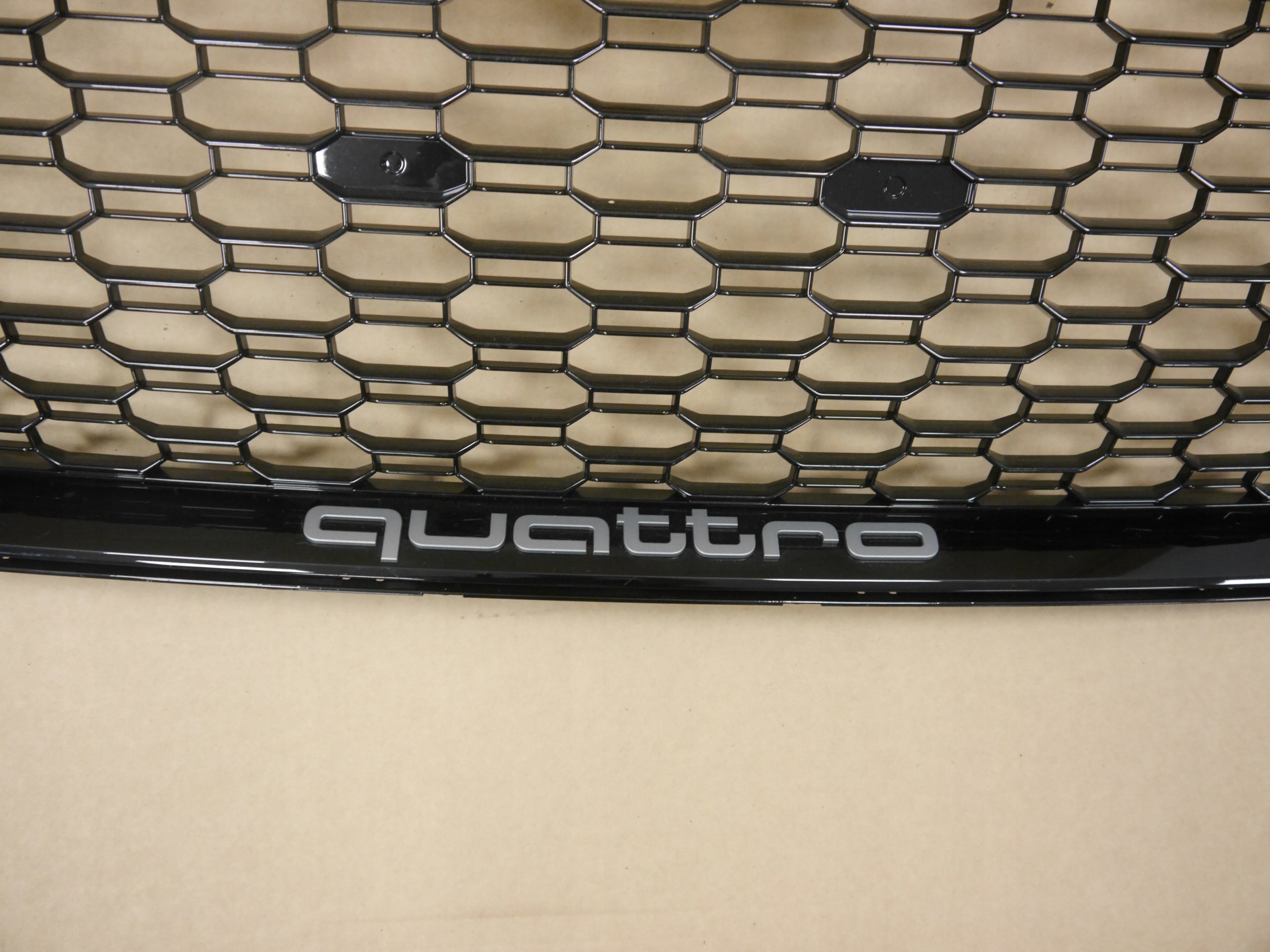 Kühlergrill Audi RS4 FRONTGRILL 8W0853651AT Kühlergitter