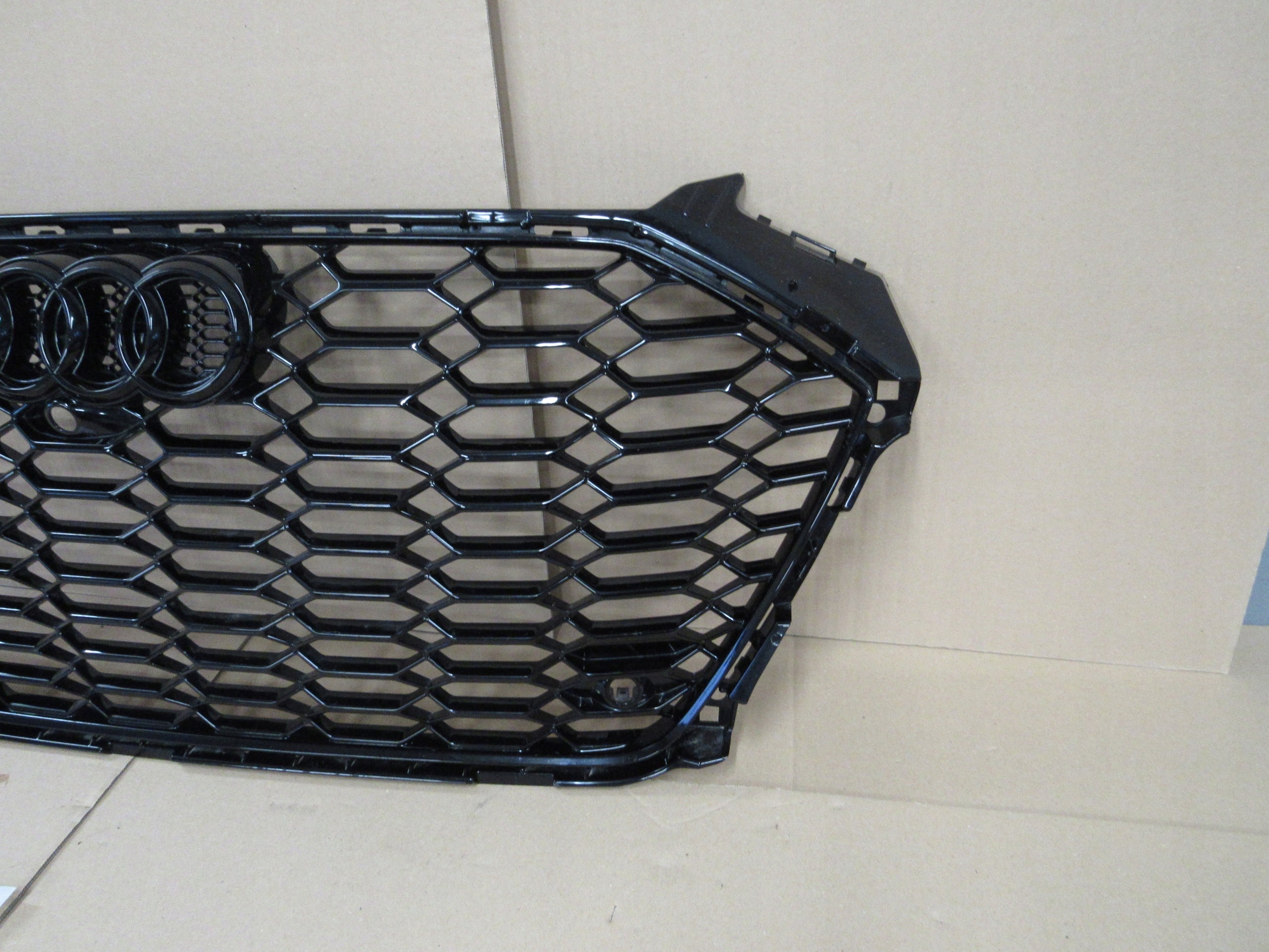 Kühlergrill Audi RS4 FRONTGRILL Kühlergitter