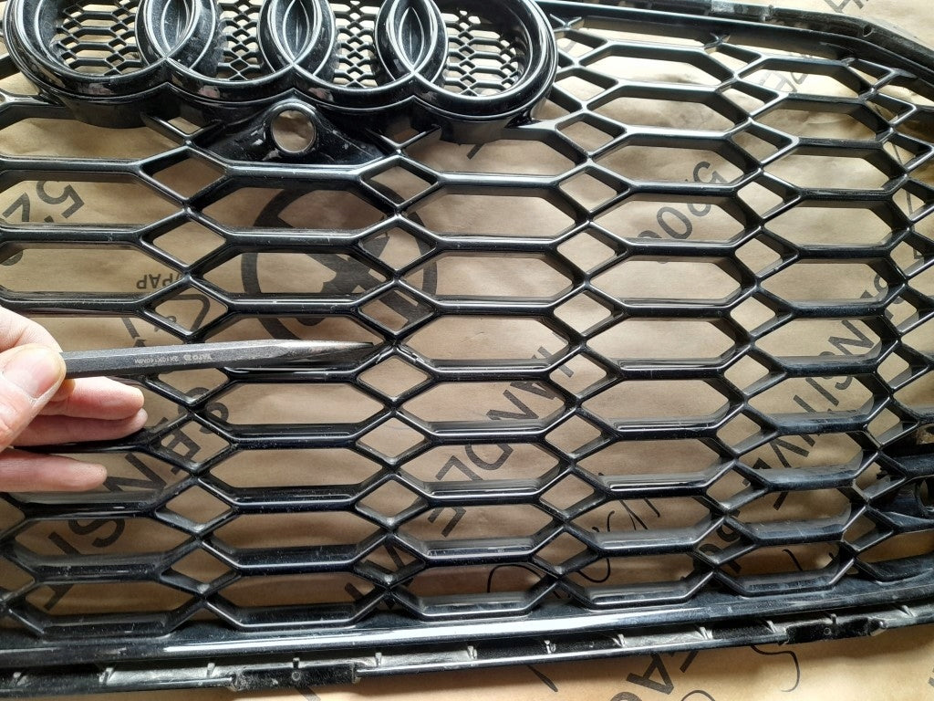 Kühlergrill Audi AM RS4 FRONTGRILL 8W0853651BF Kühlergitter