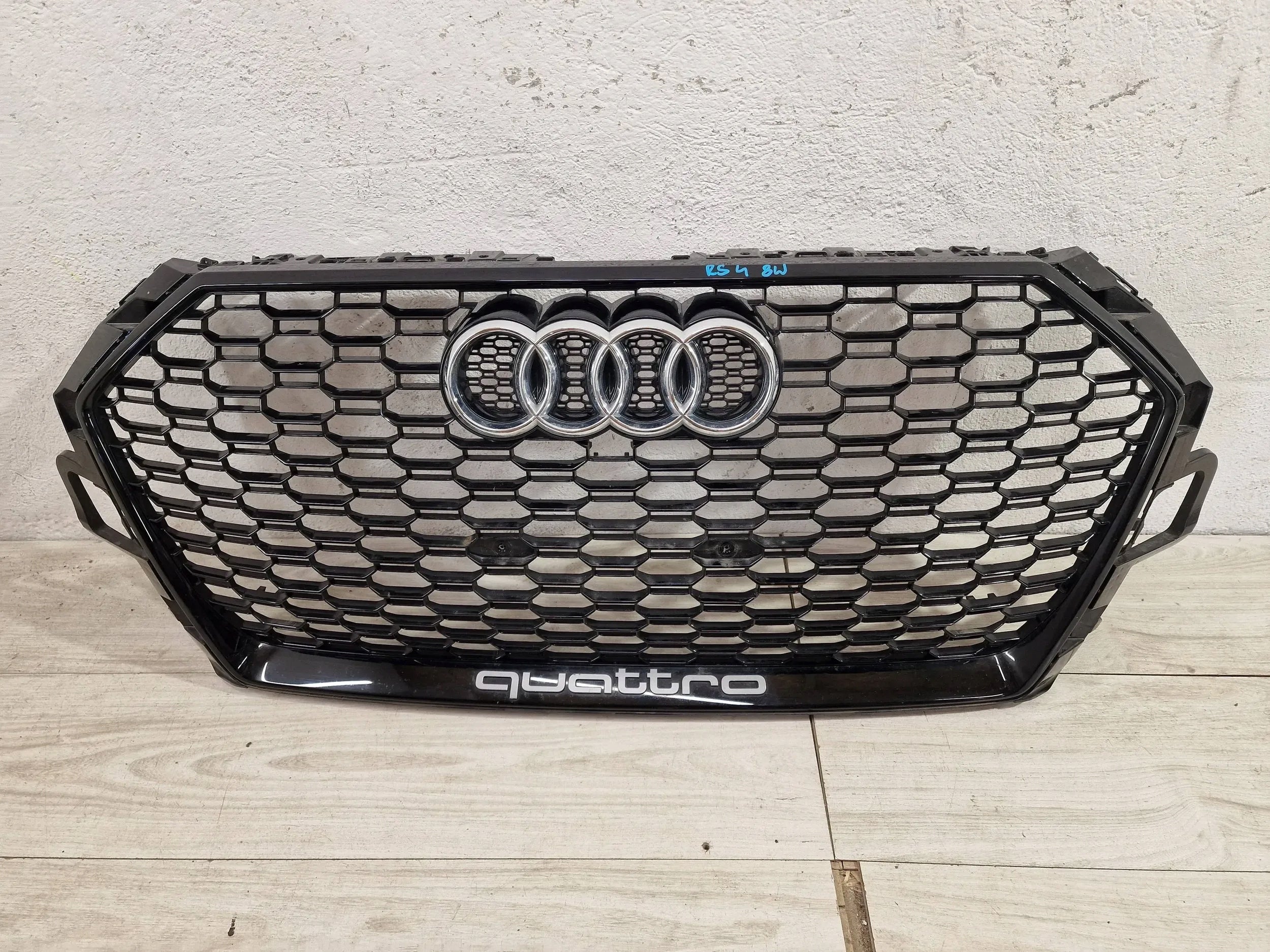  Radiator grille Audi RS4 FRONT GRILL 8W0853653AT Radiator grille product image