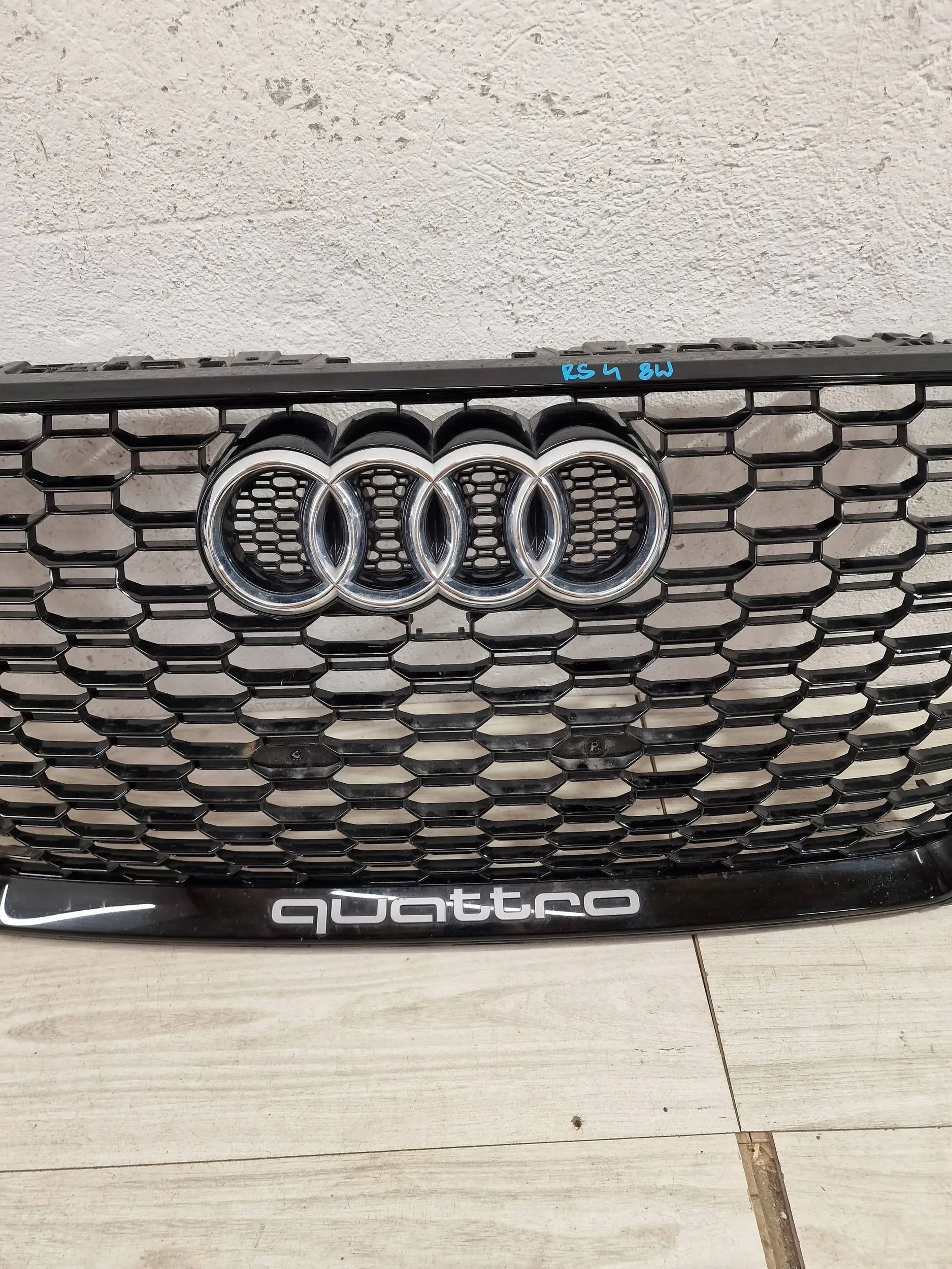 Kühlergrill Audi RS4 FRONTGRILL 8W0853653AT Kühlergitter