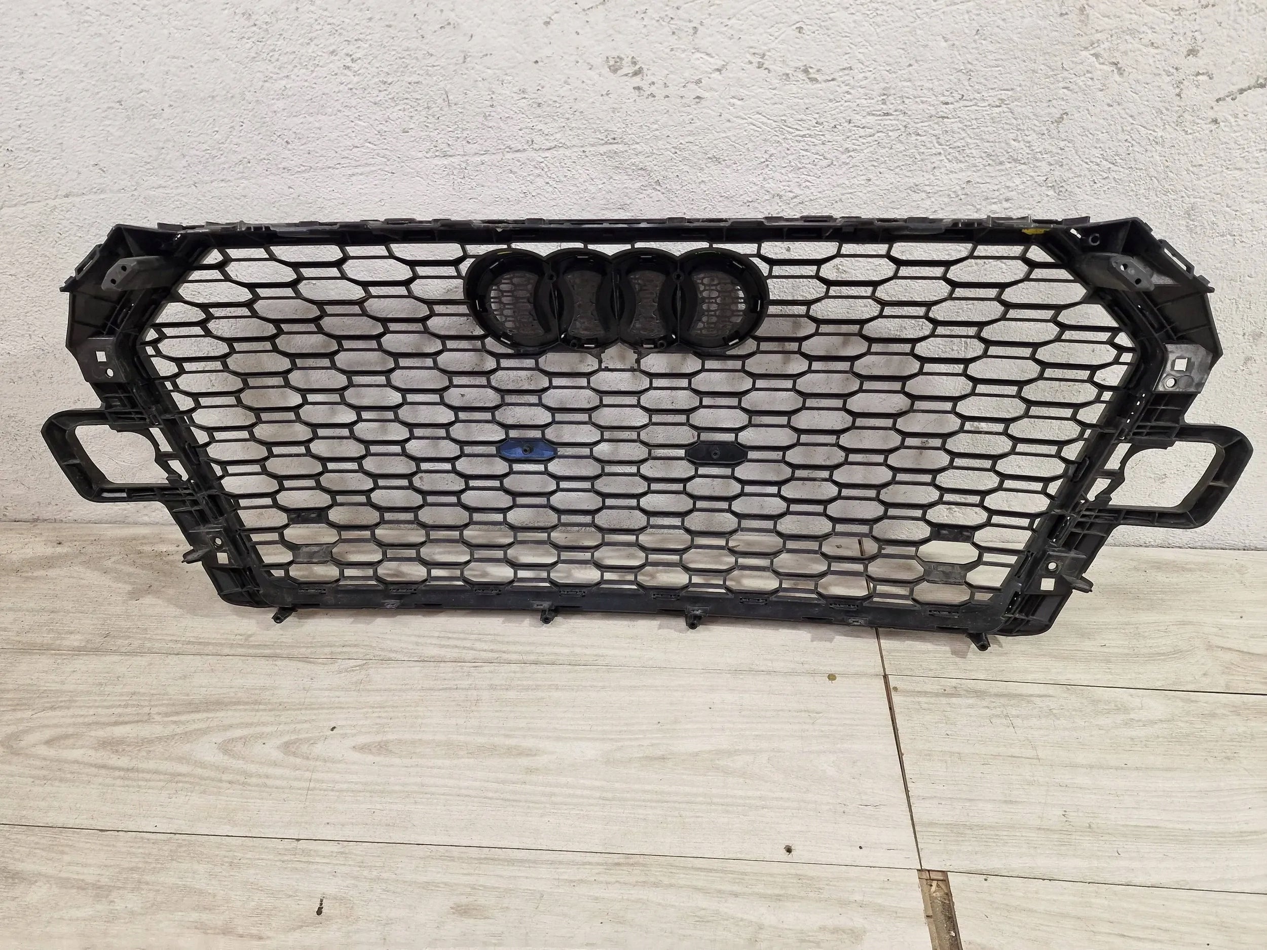 Kühlergrill Audi RS4 FRONTGRILL 8W0853653AT Kühlergitter