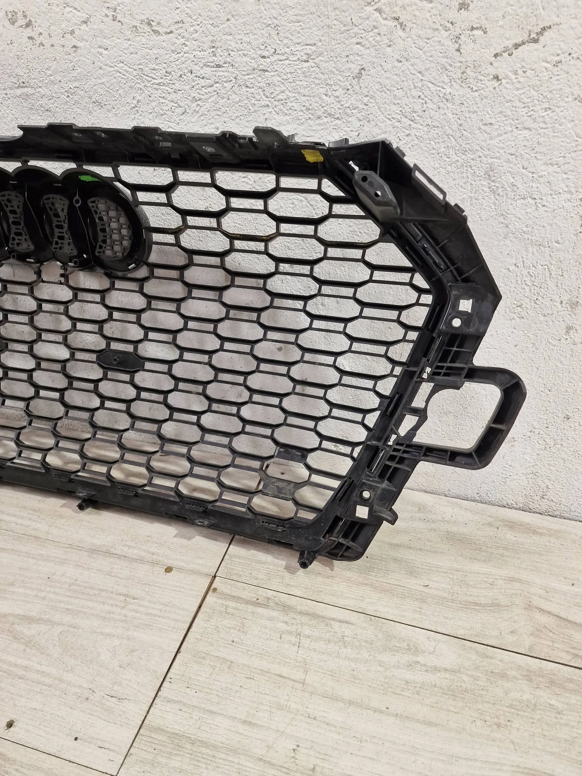 Kühlergrill Audi RS4 FRONTGRILL 8W0853653AT Kühlergitter