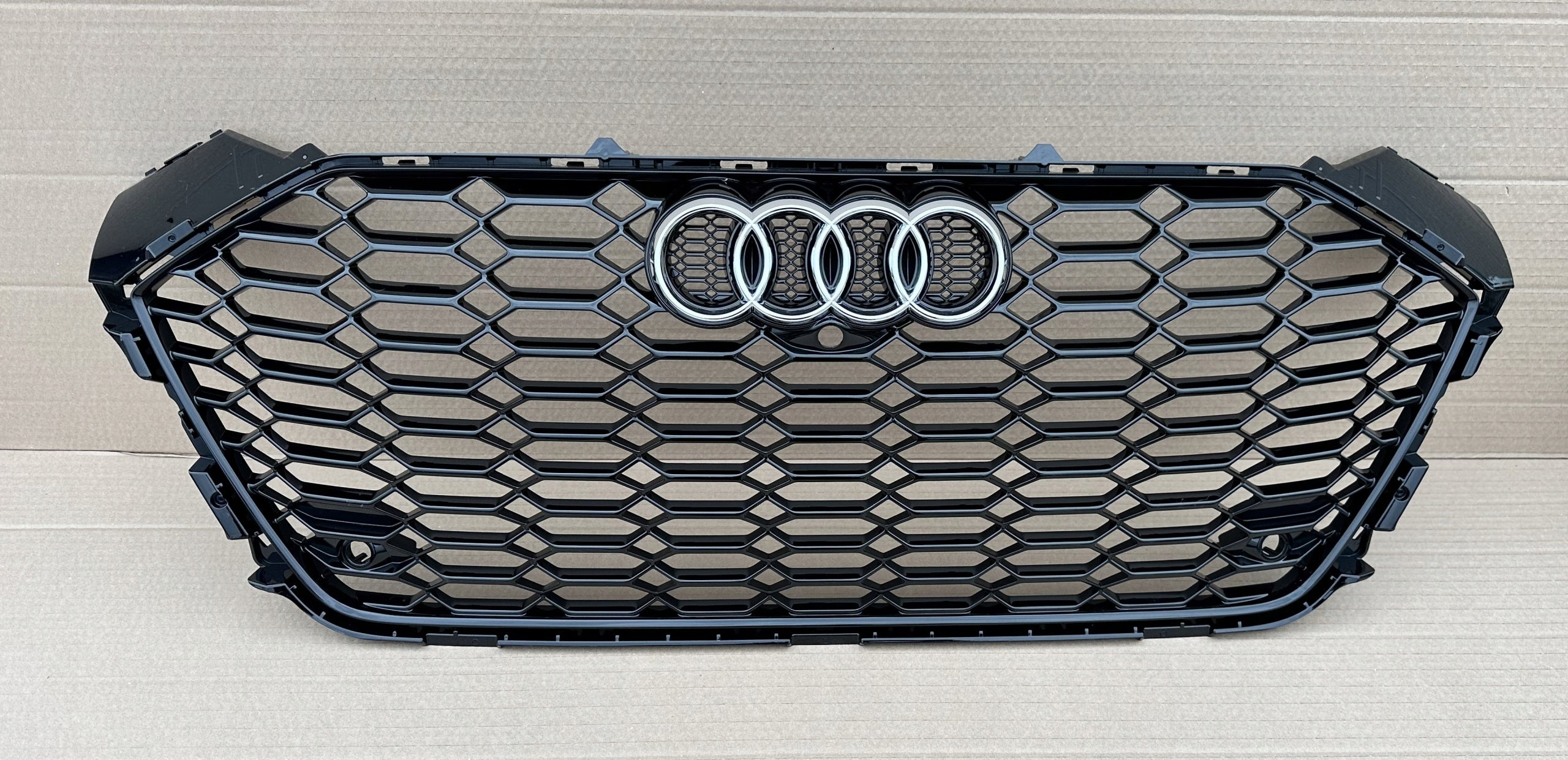 Kühlergrill Audi AM RS5 FRONTGRILL 8W6853651 Kühlergitter