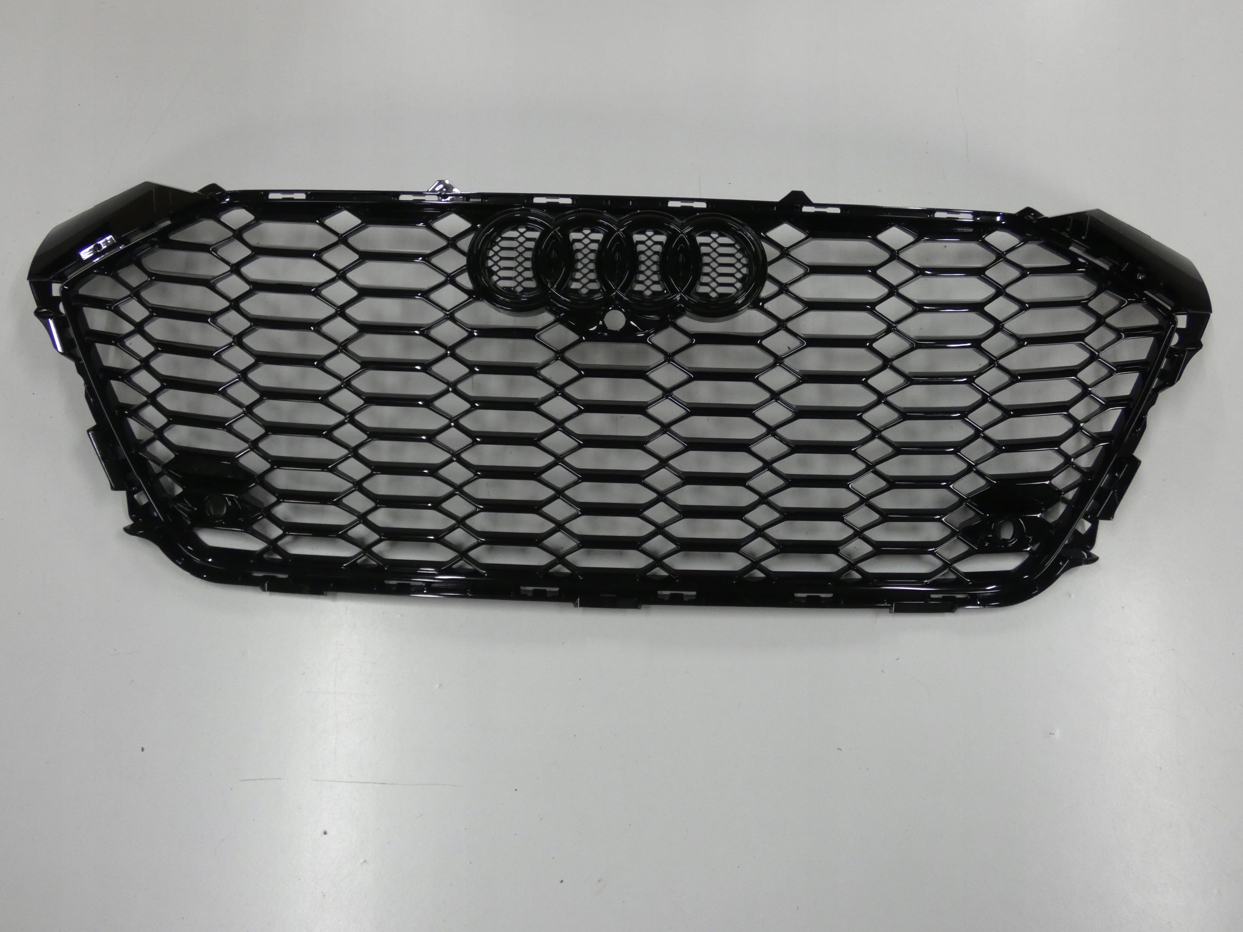 Kühlergrill Audi RS5 FRONTGRILL 8W6853651AN Kühlergitter