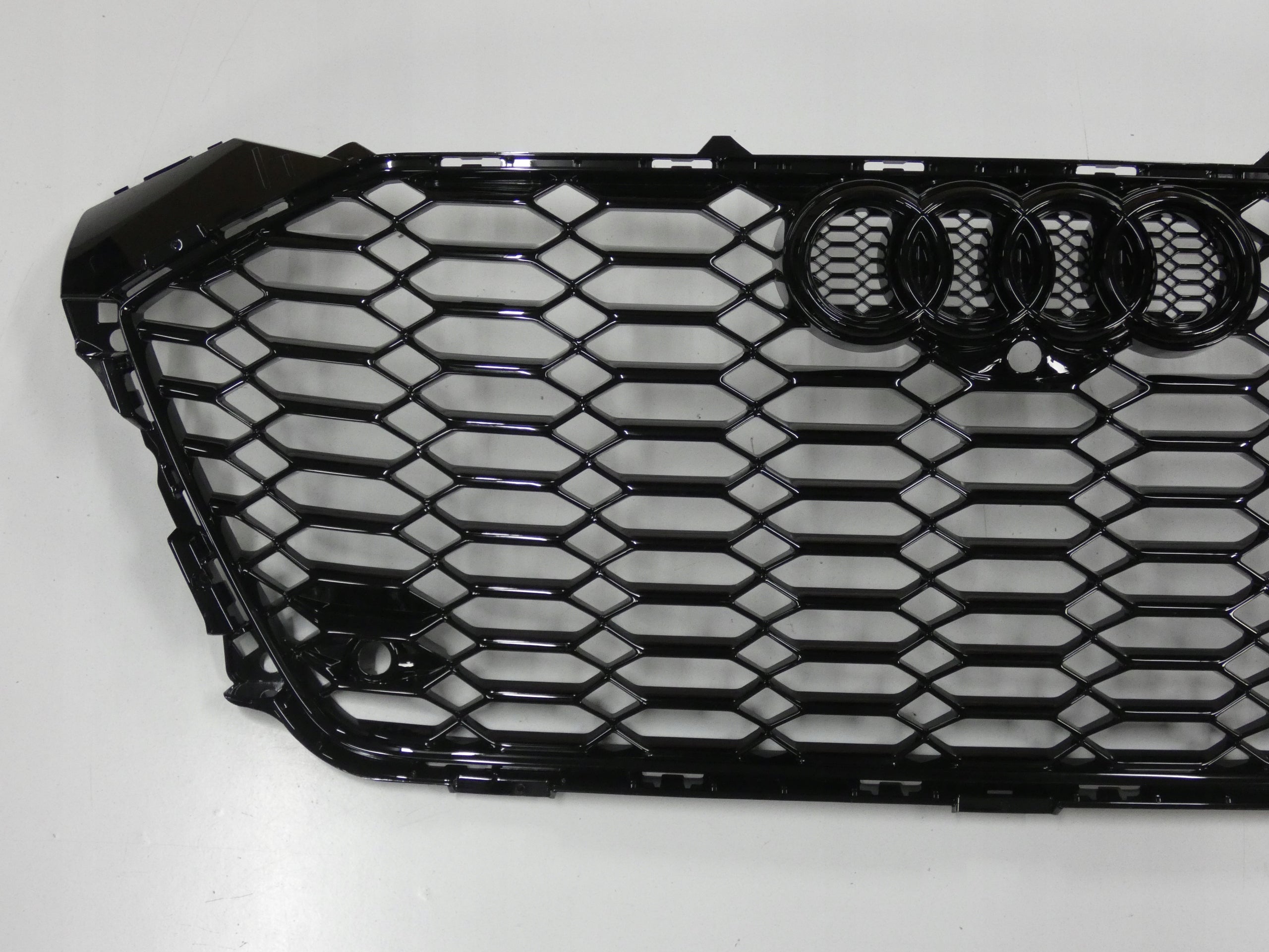 Kühlergrill Audi RS5 FRONTGRILL 8W6853651AN Kühlergitter