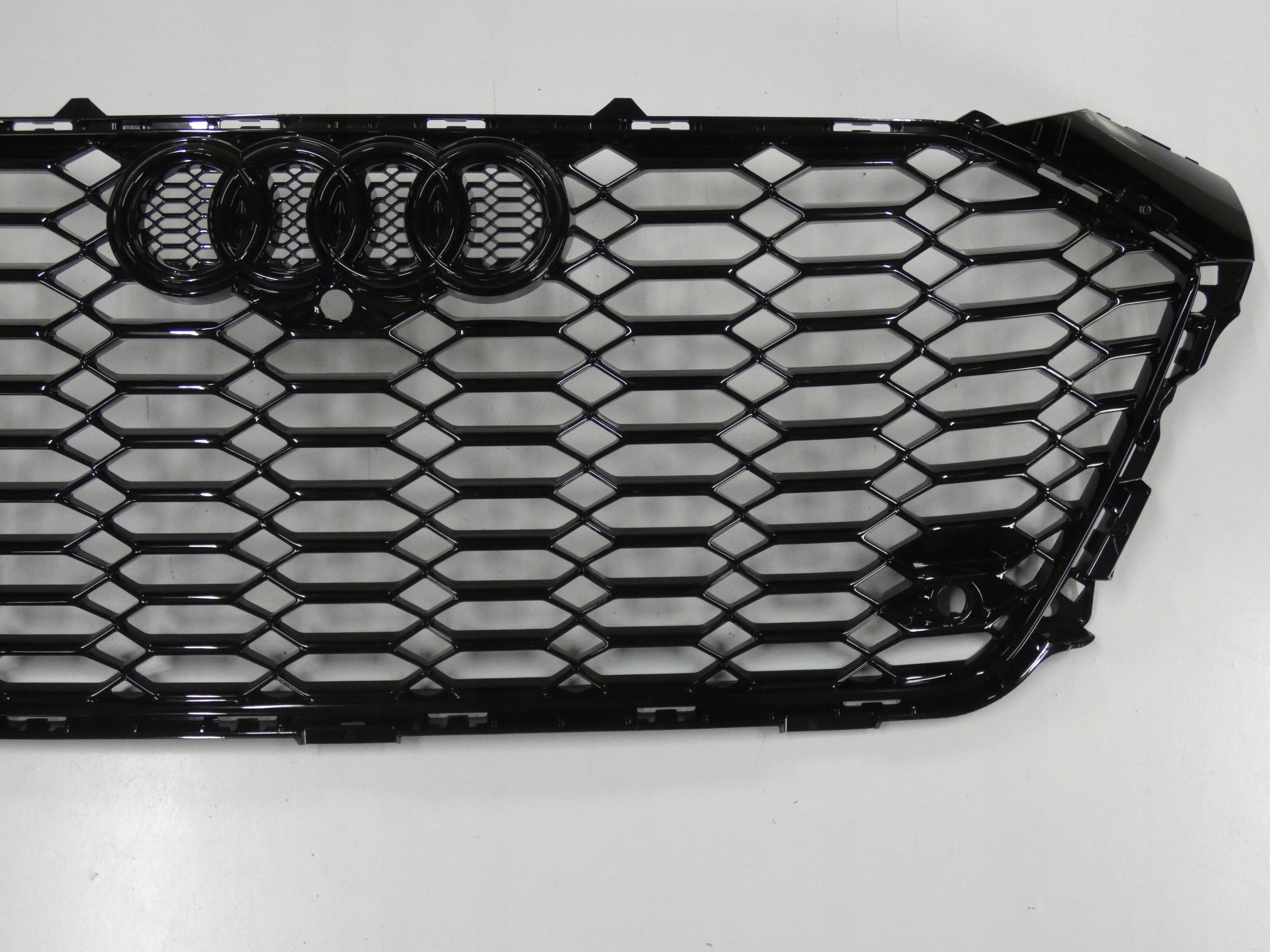 Kühlergrill Audi RS5 FRONTGRILL 8W6853651AN Kühlergitter