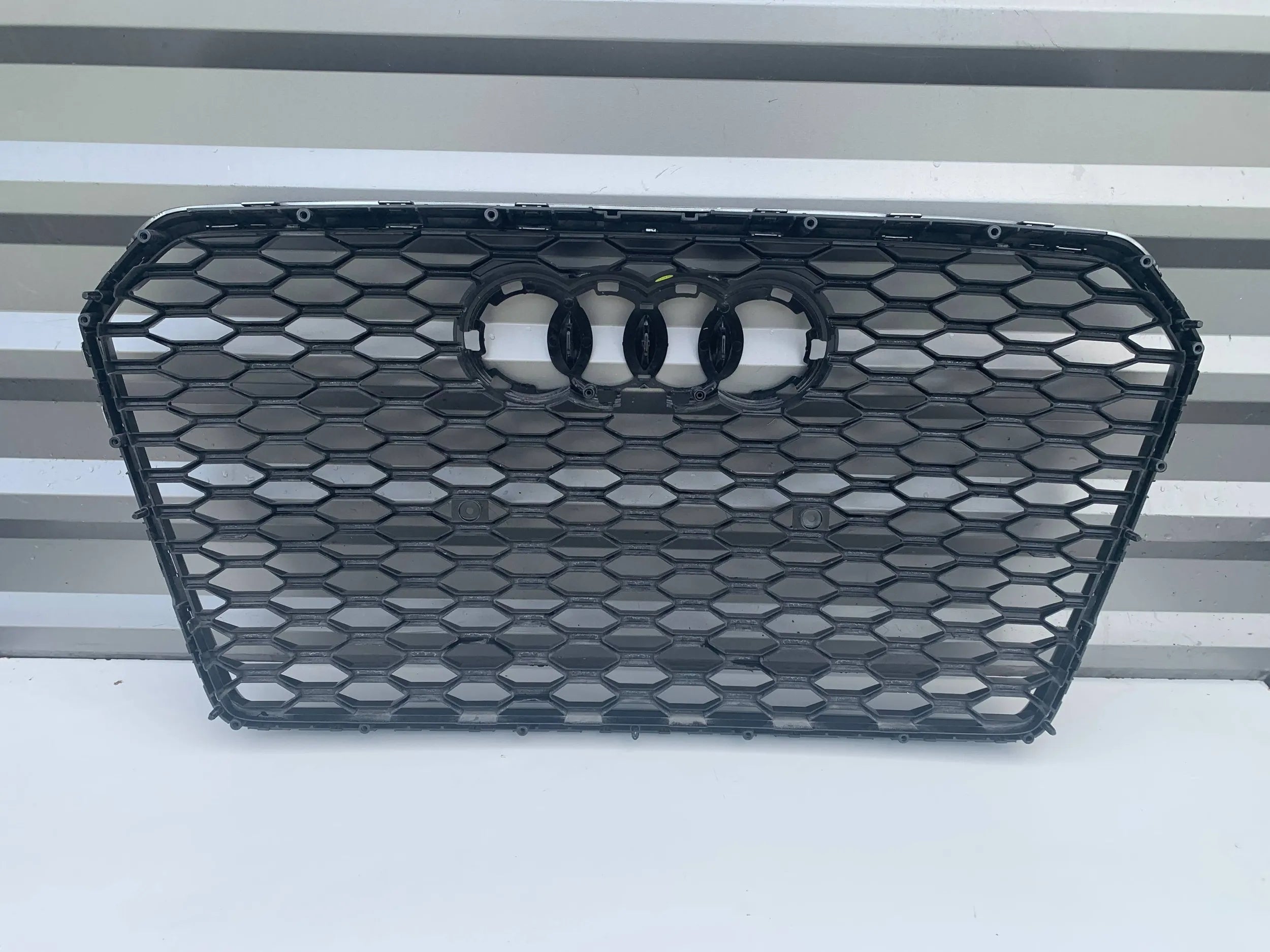 Kühlergrill Audi RS6 4G FRONTGRILL 4G0853653N4 Kühlergitter