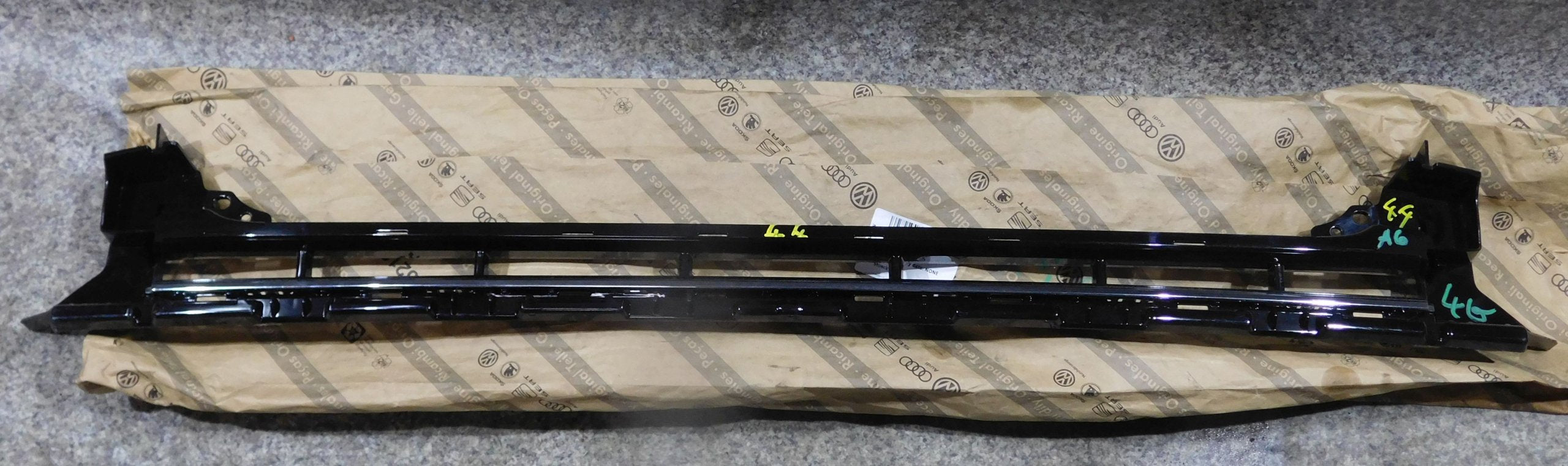  Kühlergrill Audi RS6 C7 4G0 FRONTGRILL 4g0807683bk Kühlergitter product image