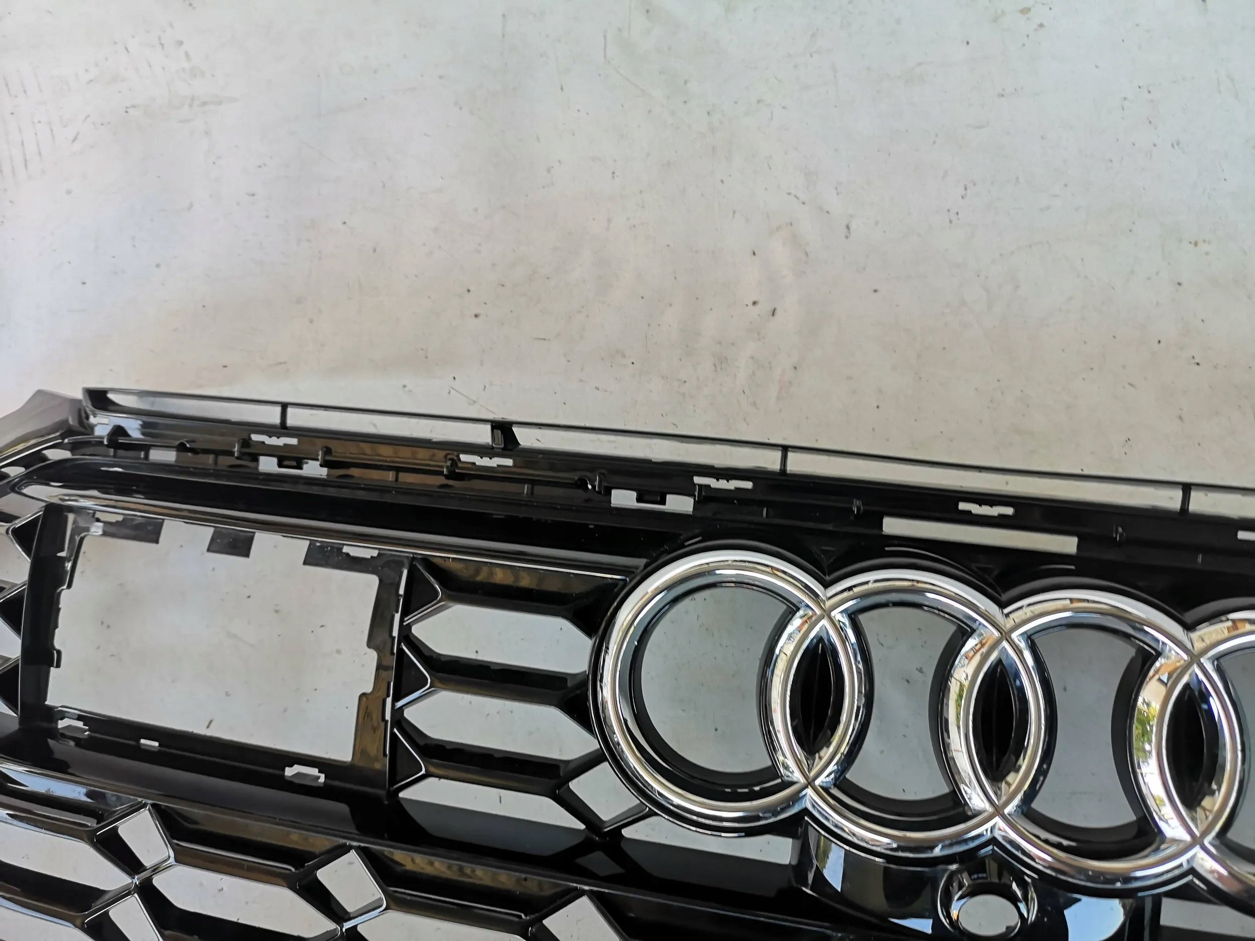 Kühlergrill Audi C8 4K8 RS7 FRONTGRILL 4K8853651F4 Kühlergitter