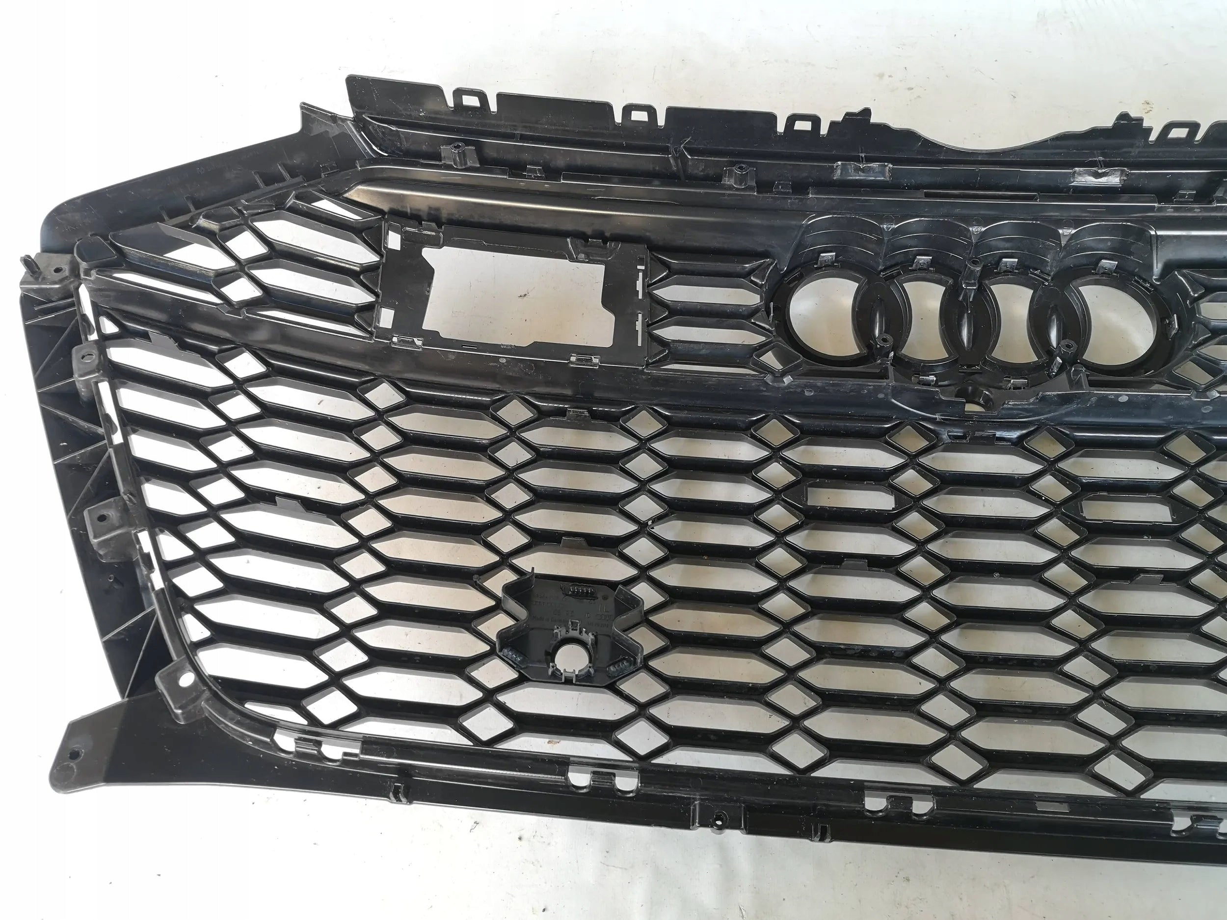 Kühlergrill Audi C8 4K8 RS7 FRONTGRILL 4K8853651F4 Kühlergitter