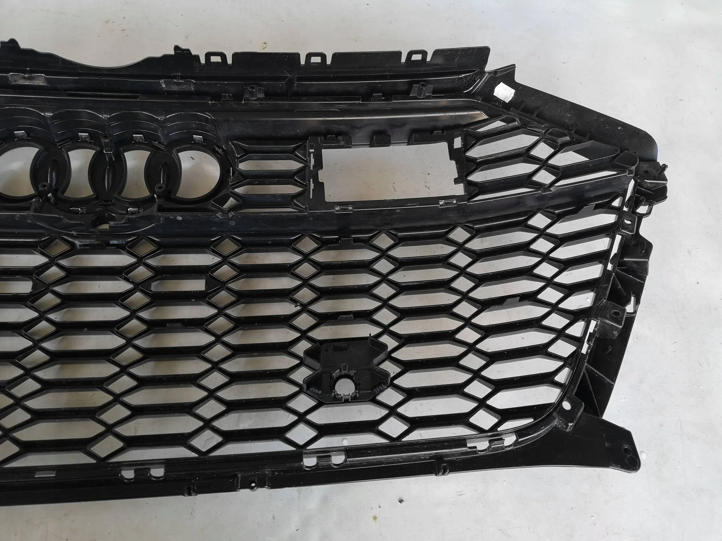 Kühlergrill Audi C8 4K8 RS7 FRONTGRILL 4K8853651F4 Kühlergitter