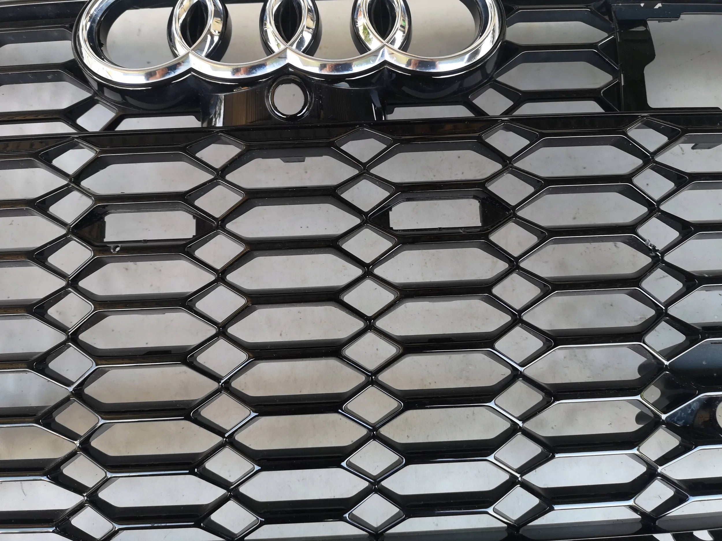 Kühlergrill Audi C8 4K8 RS7 FRONTGRILL 4K8853651F4 Kühlergitter