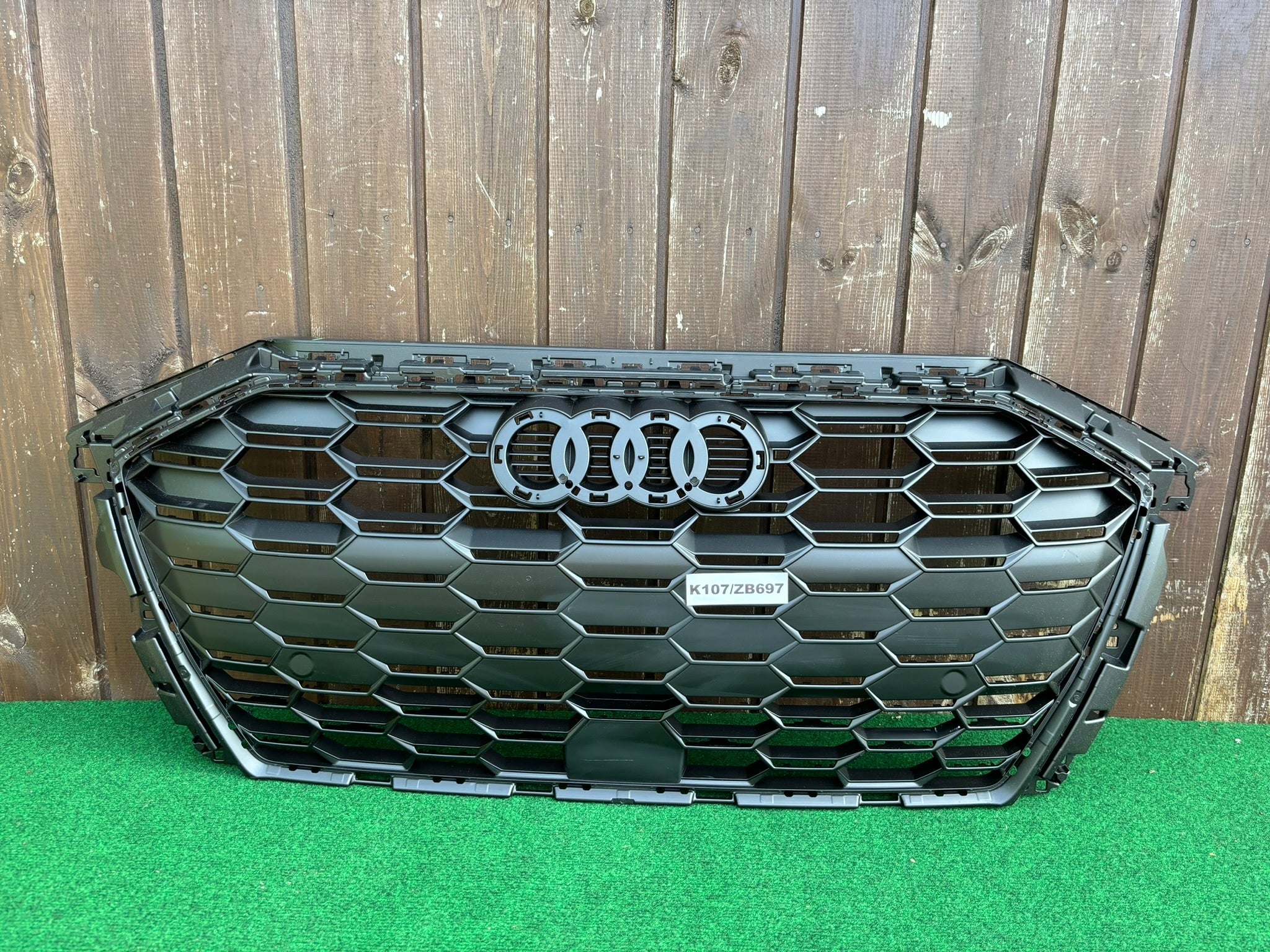  Kühlergrill Audi S3 FRONTGRILL 8Y0853651CK Kühlergitter product image