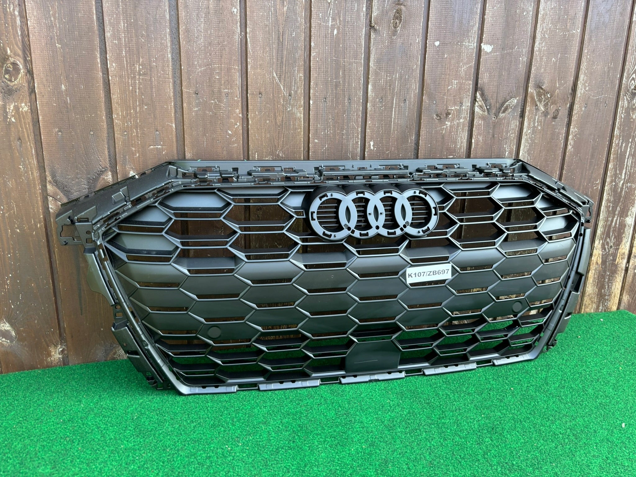 Kühlergrill Audi S3 FRONTGRILL 8Y0853651CK Kühlergitter