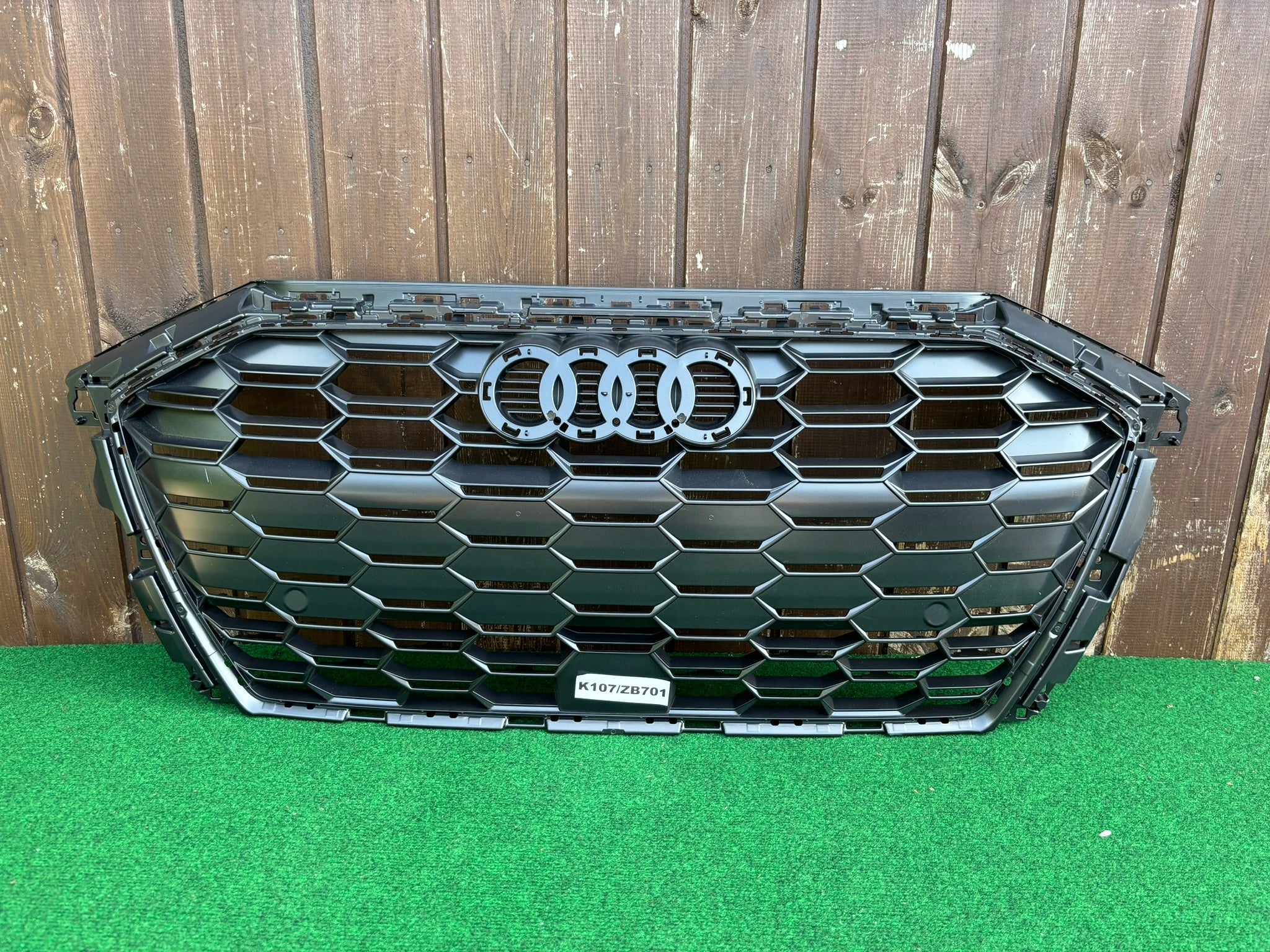  Kühlergrill Audi S3 FRONTGRILL 8Y0853651CK Kühlergitter product image