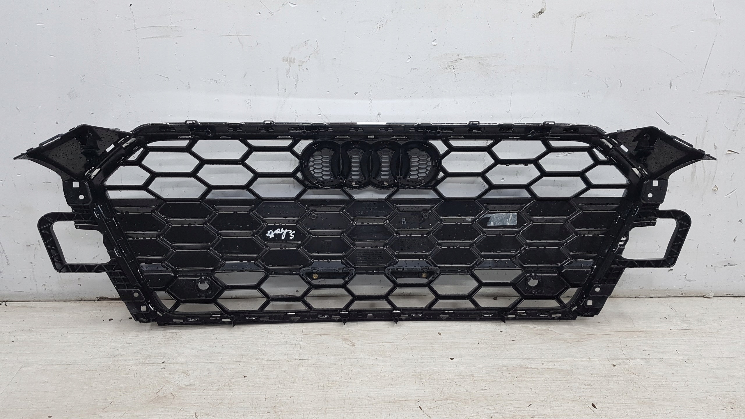 Kühlergrill Audi S5 FRONTGRILL 8W6853355BL Kühlergitter