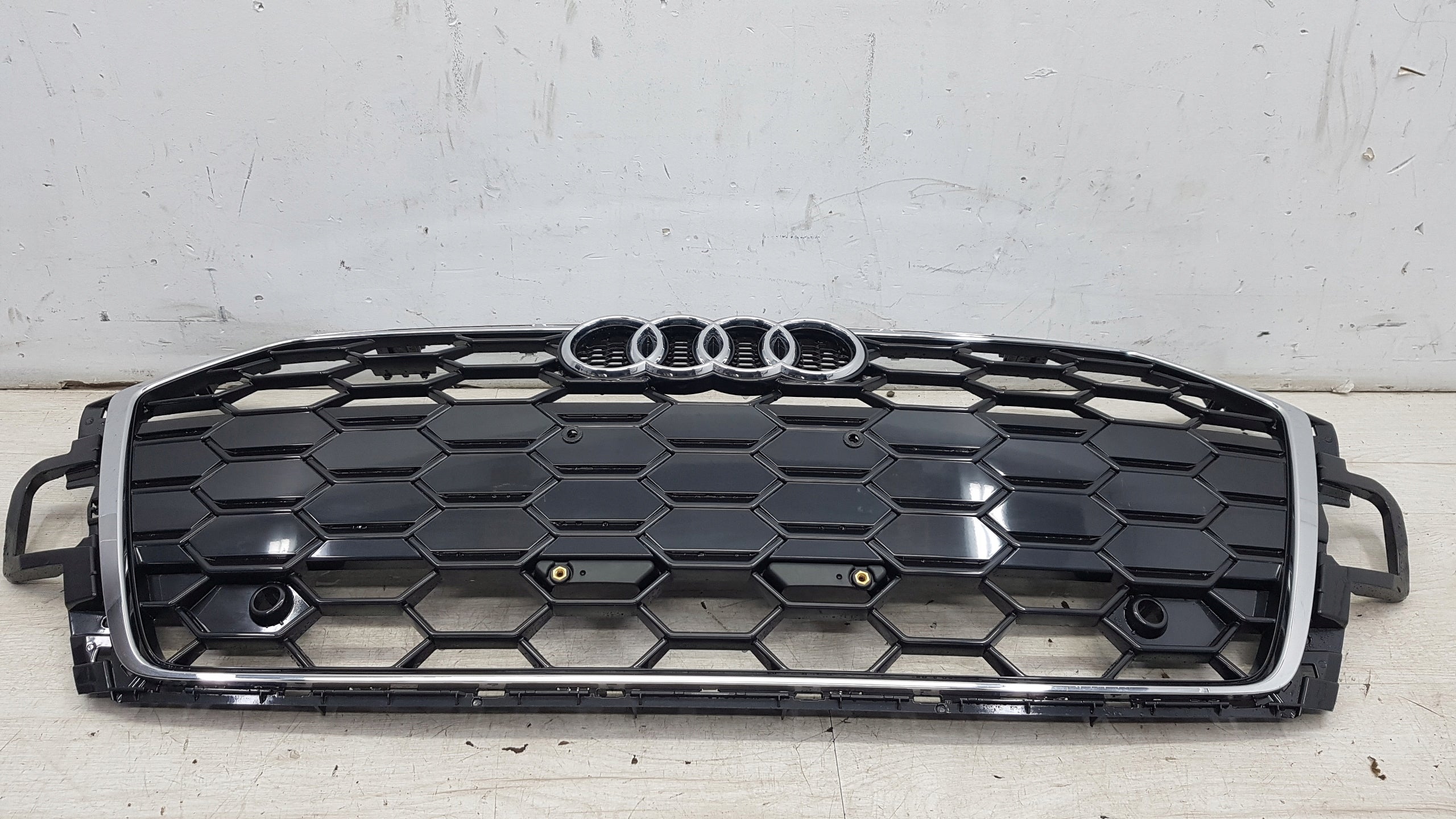 Kühlergrill Audi S5 FRONTGRILL 8W6853355BL Kühlergitter