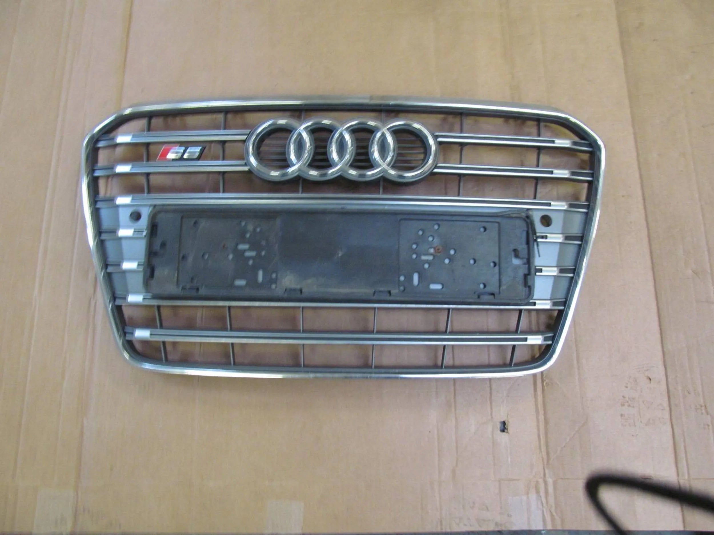 Kühlergrill Audi C4 S5 FRONTGRILL 8T0853651M8 Kühlergitter