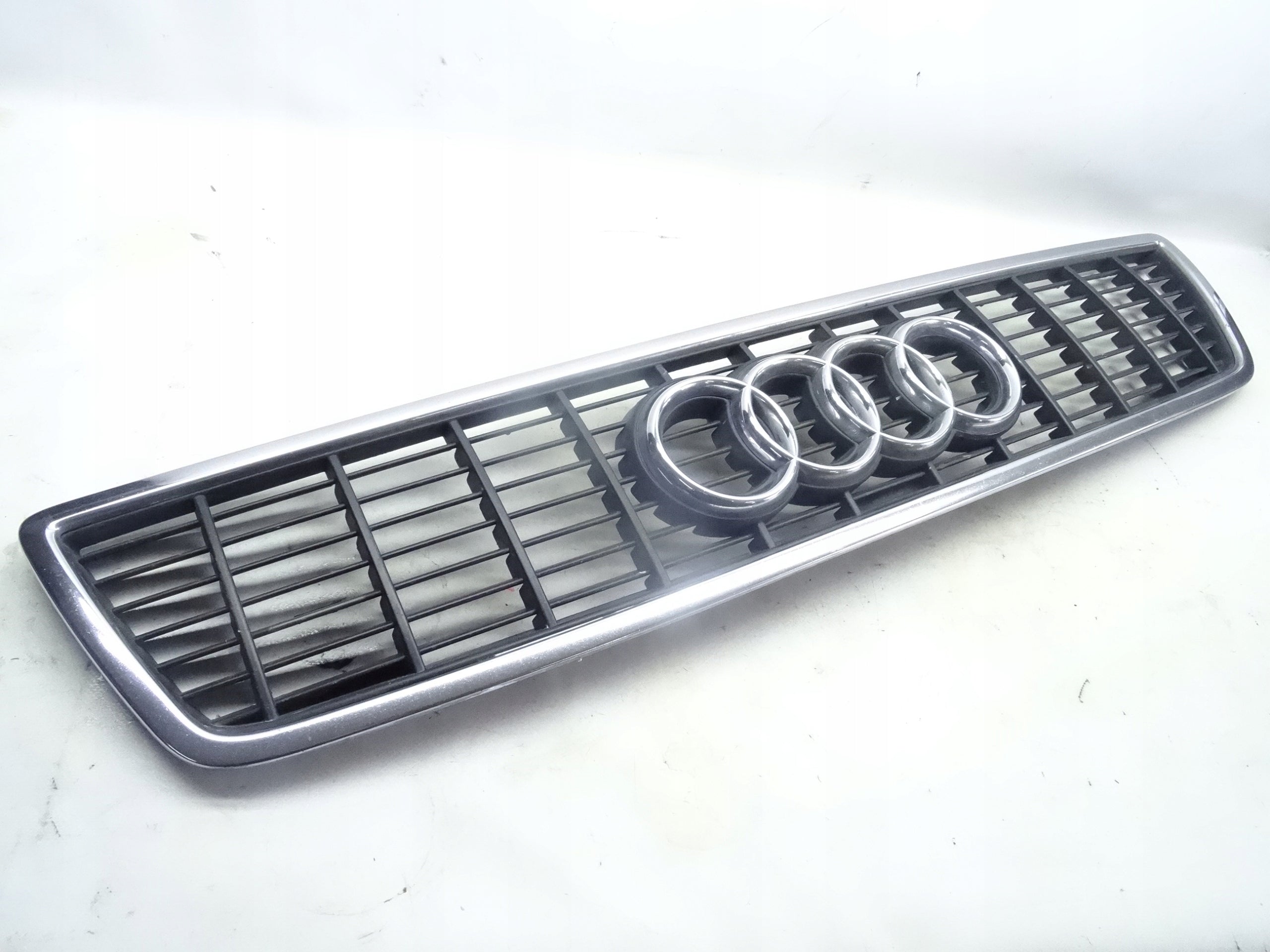 Kühlergrill Audi D2 S8 FRONTGRILL 4D0853651H Kühlergitter