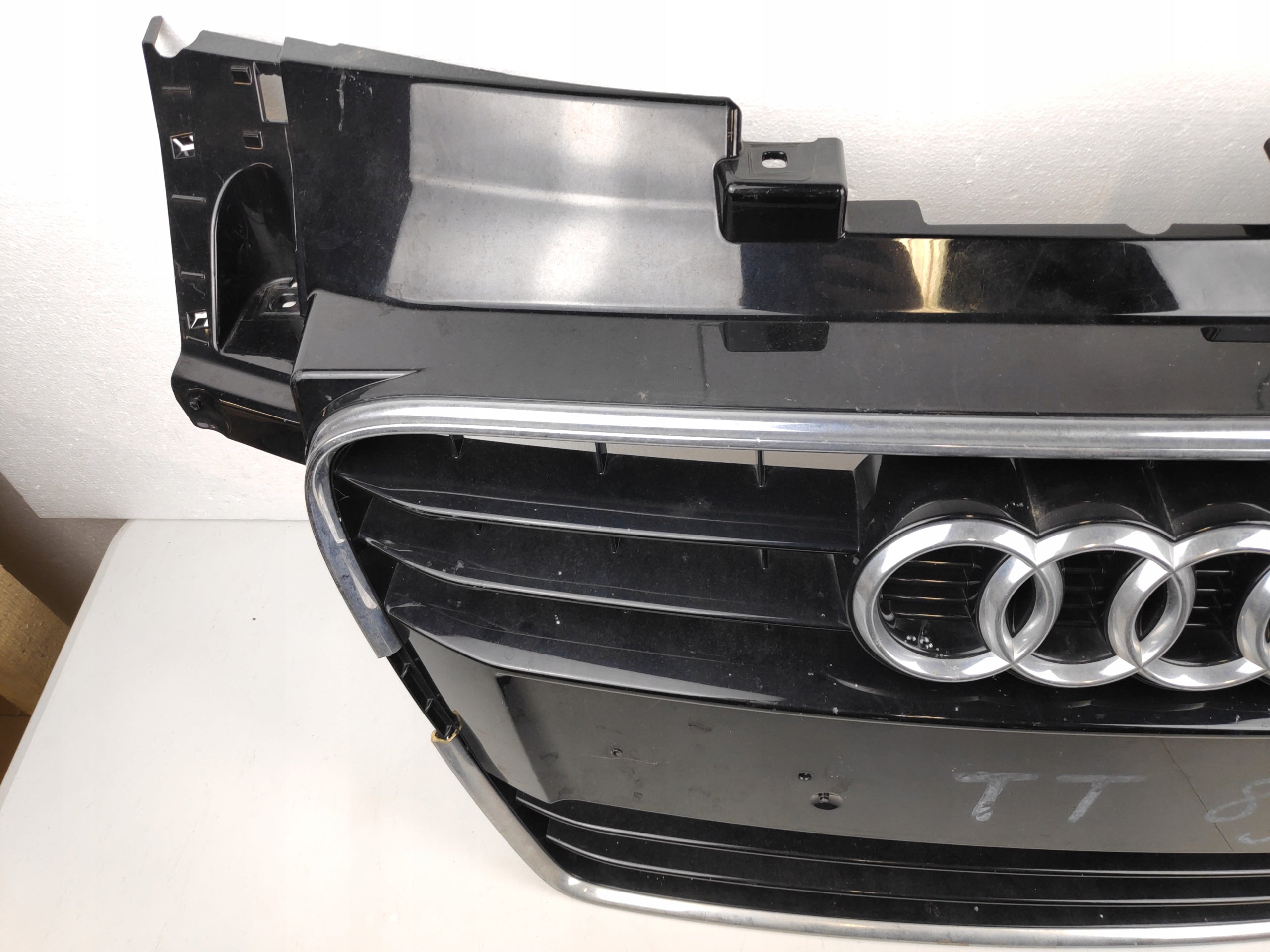 Kühlergrill Audi TT 8J FRONTGRILL 8J0853651H Kühlergitter