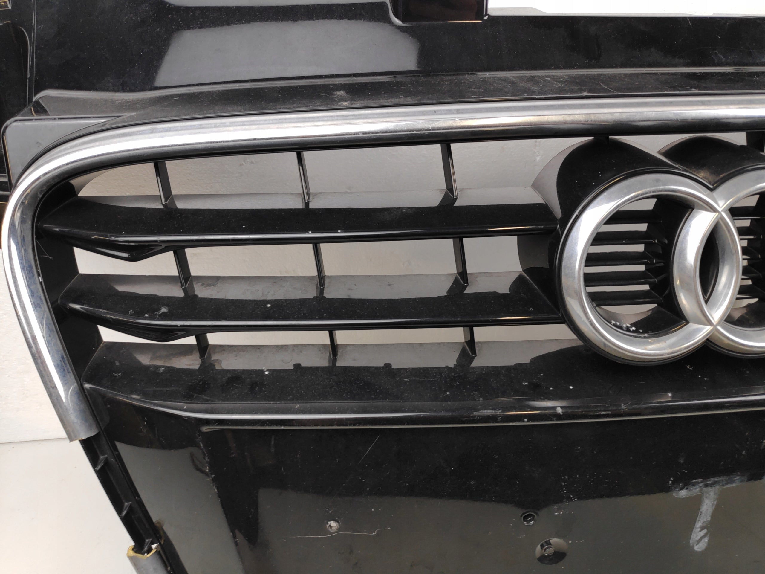 Kühlergrill Audi TT 8J FRONTGRILL 8J0853651H Kühlergitter