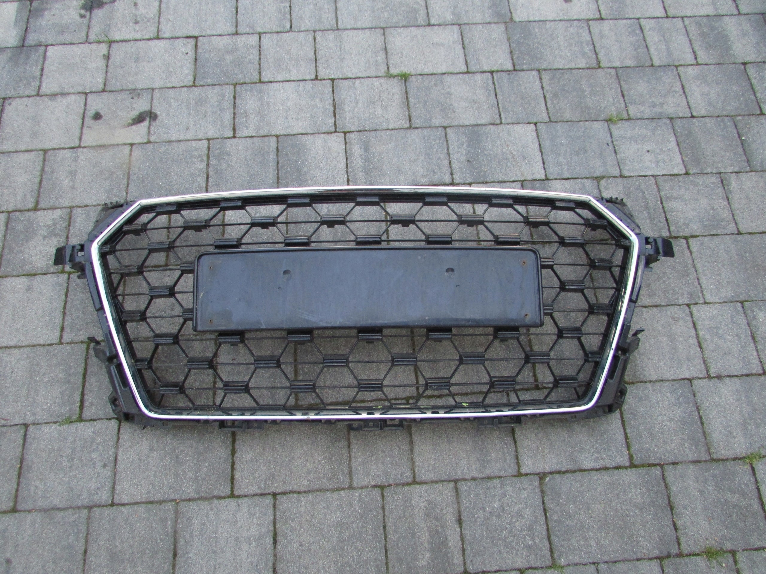 Kühlergrill Audi TT 8S FRONTGRILL 8S0853651H Kühlergitter