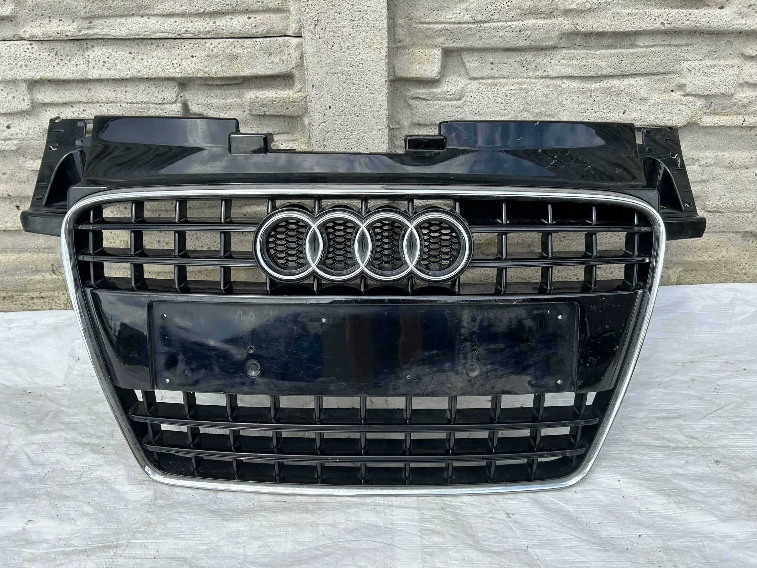 Kühlergrill Audi TT 8J FRONTGRILL 8J08536510E Kühlergitter