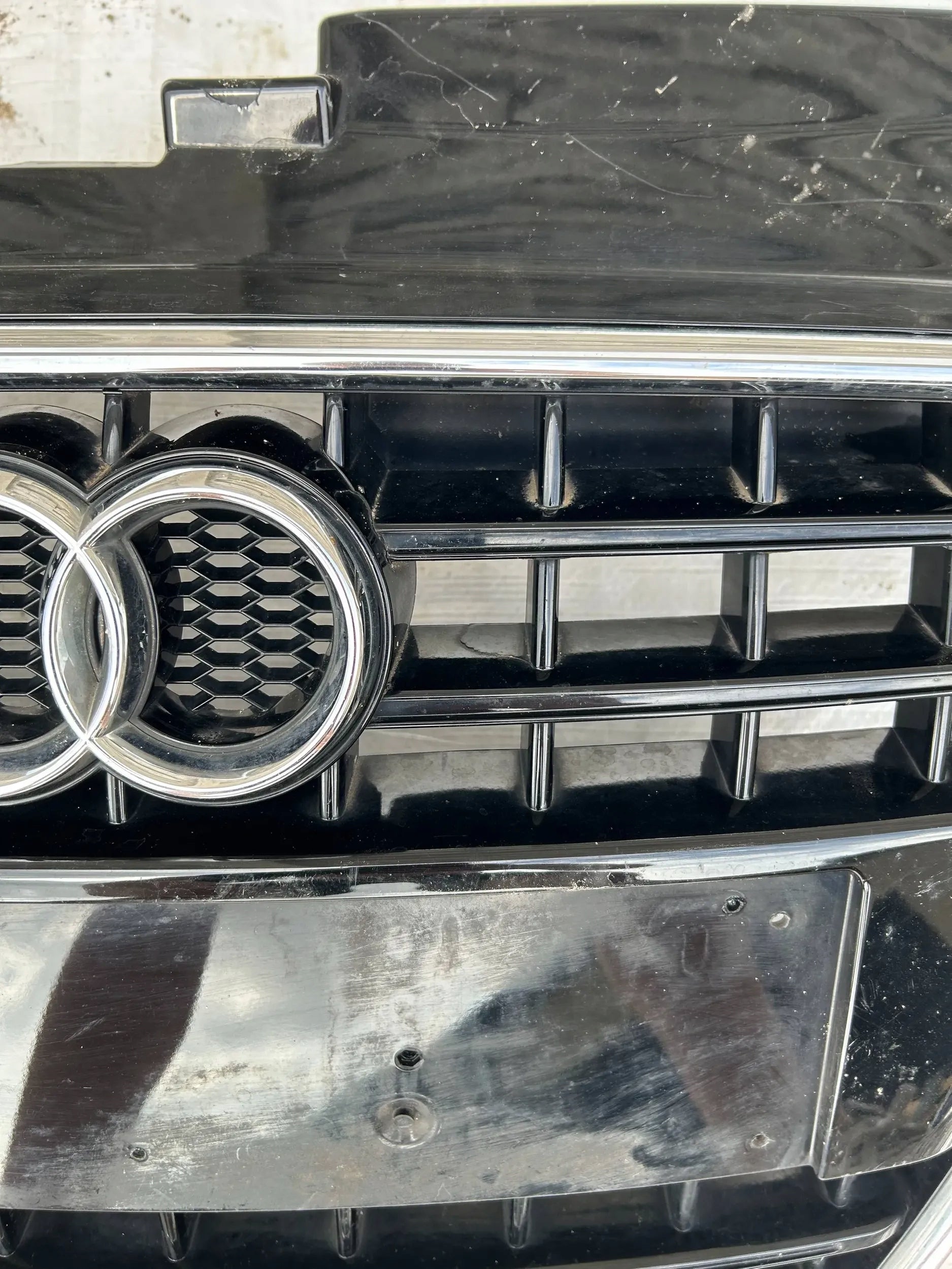 Kühlergrill Audi TT 8J FRONTGRILL 8J08536510E Kühlergitter