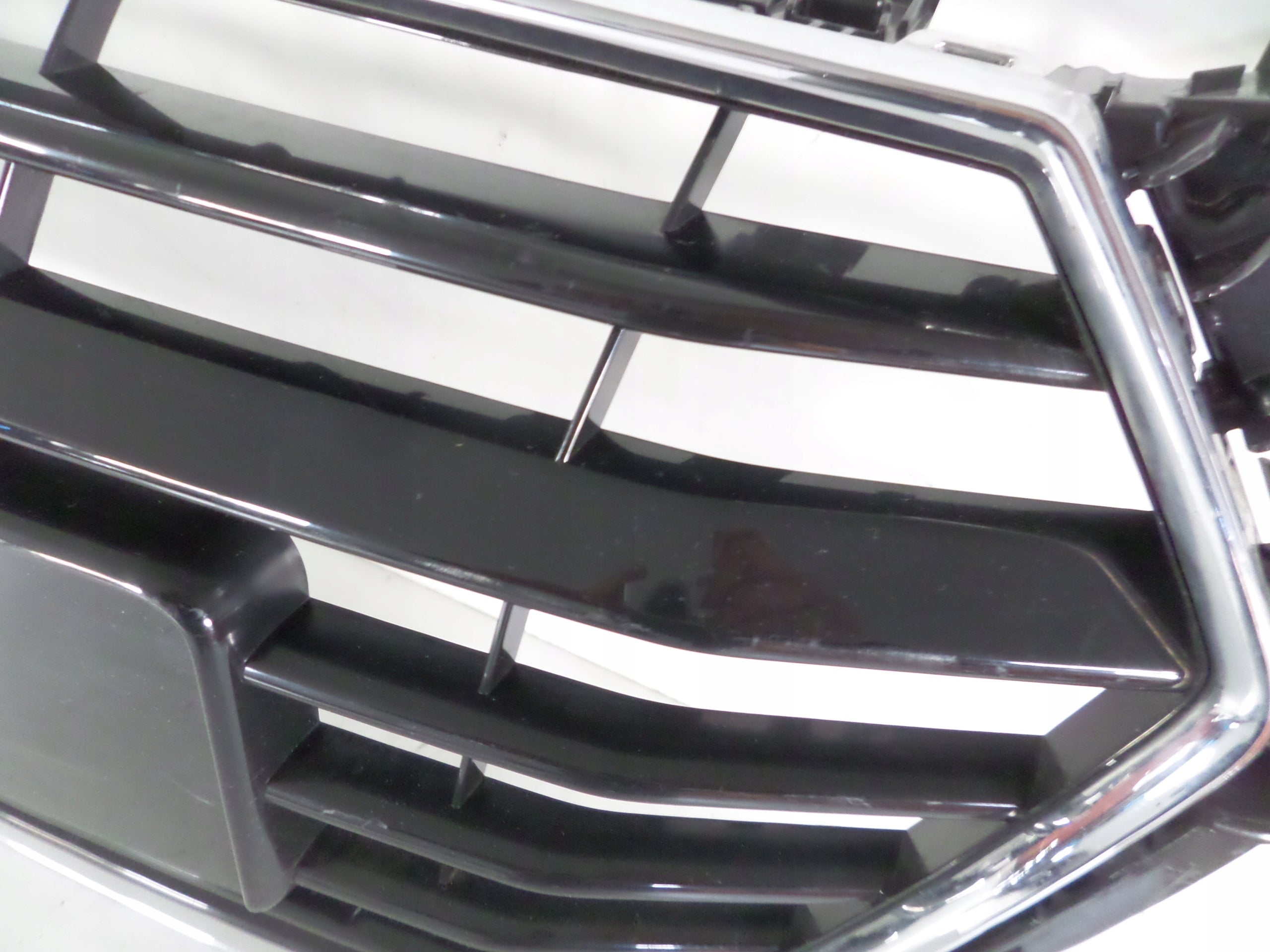 Kühlergrill Audi TT 8S FRONTGRILL 8S0853651 Kühlergitter