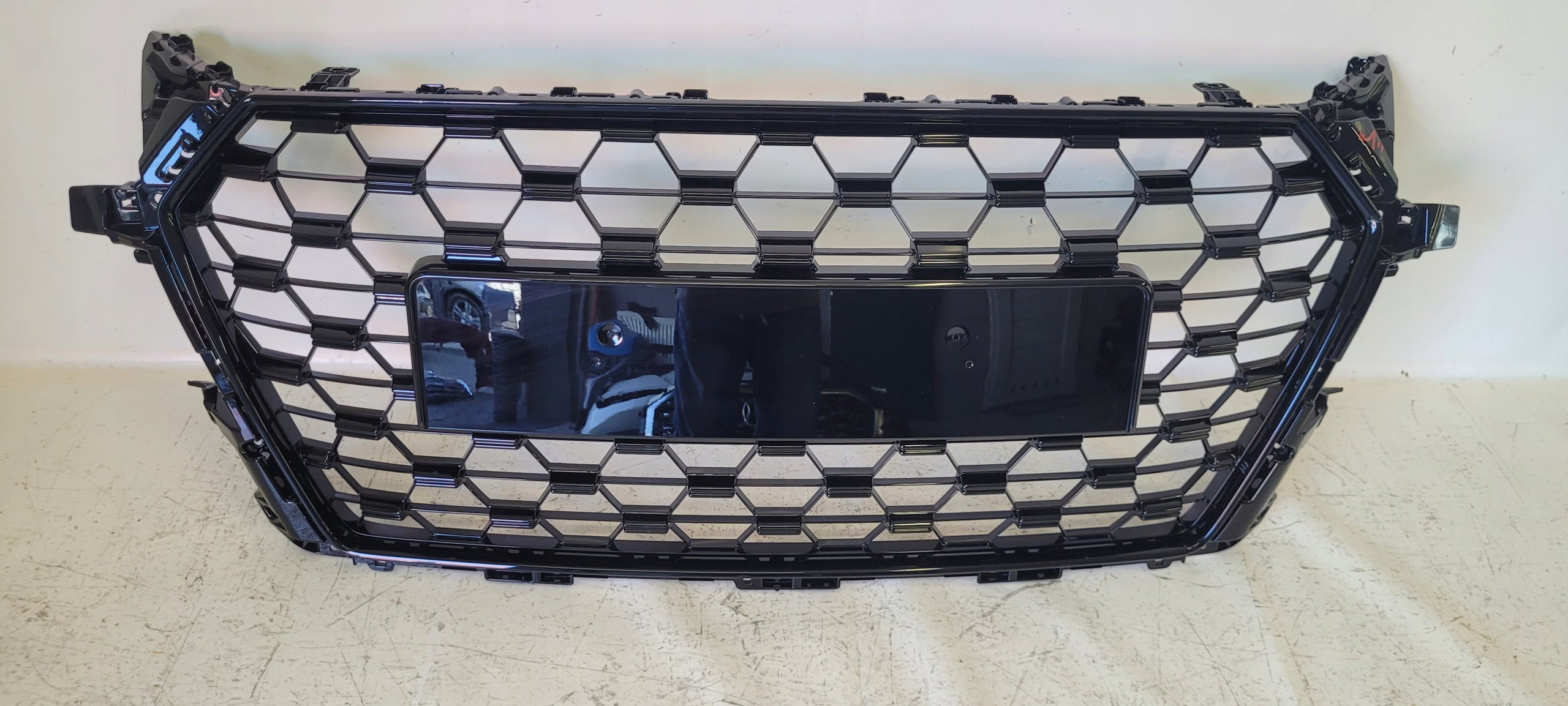 Kühlergrill Audi TT 8S FRONTGRILL Kühlergitter