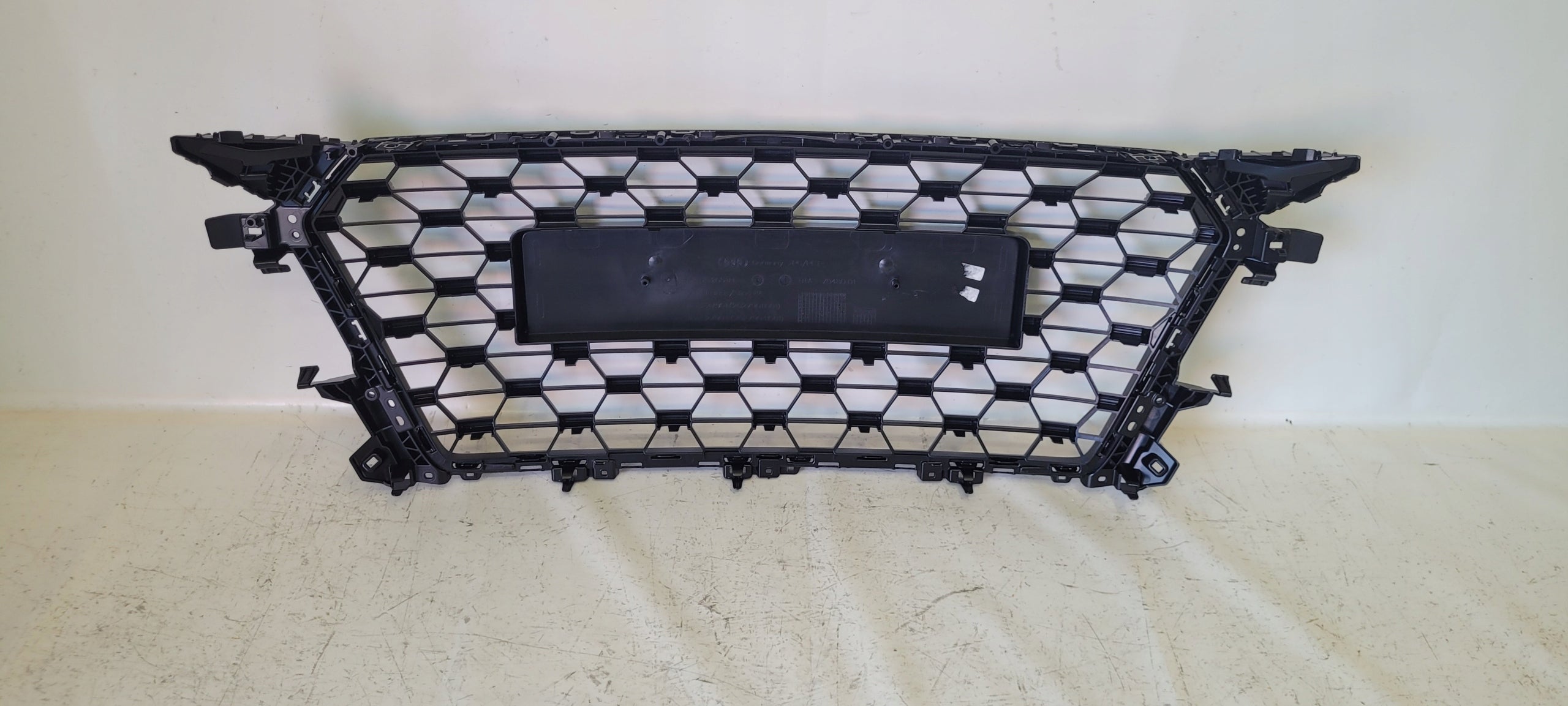 Kühlergrill Audi TT 8S FRONTGRILL Kühlergitter